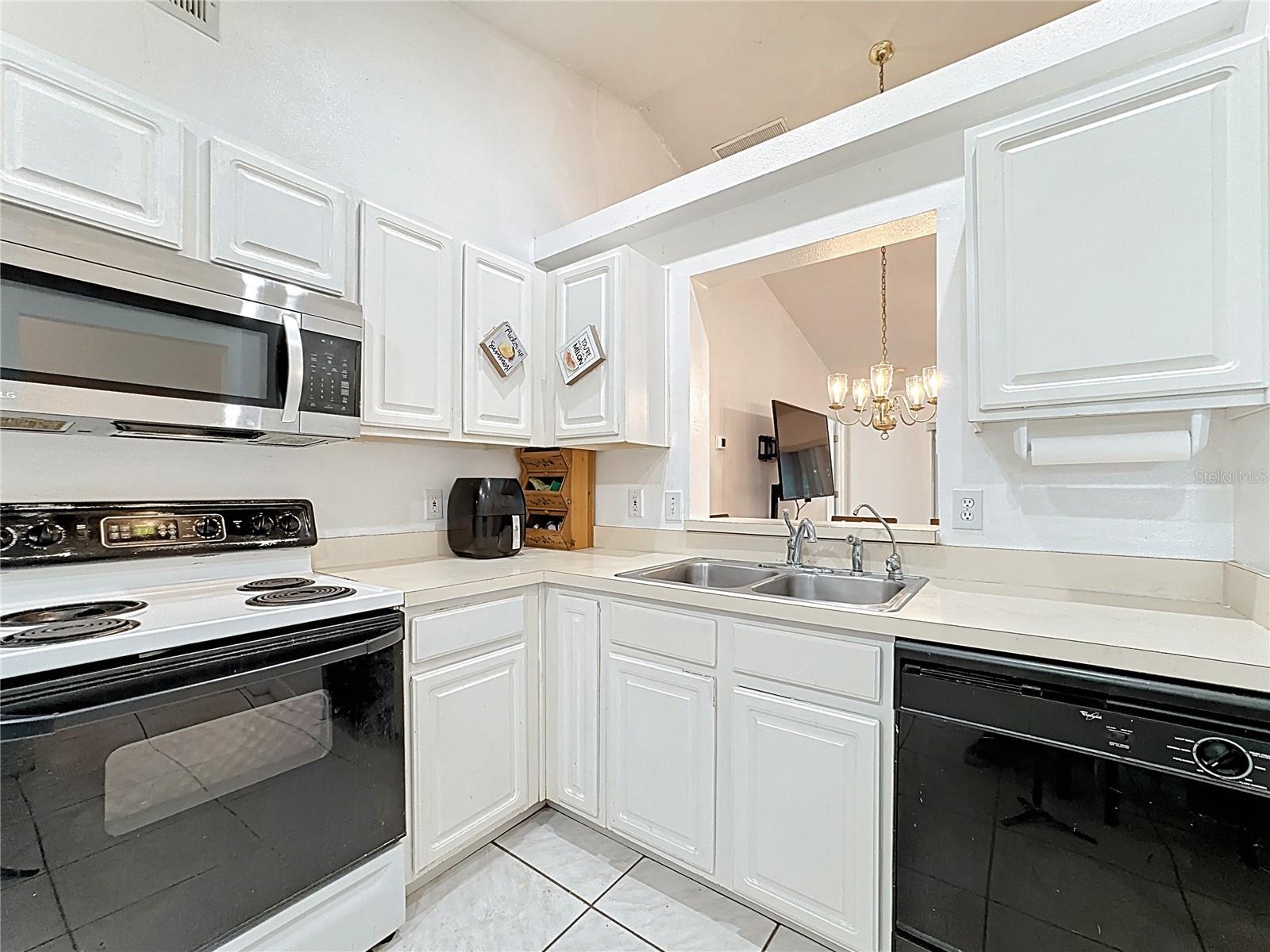 Image 4 of 36 For 10960 Brown Trout Circle
