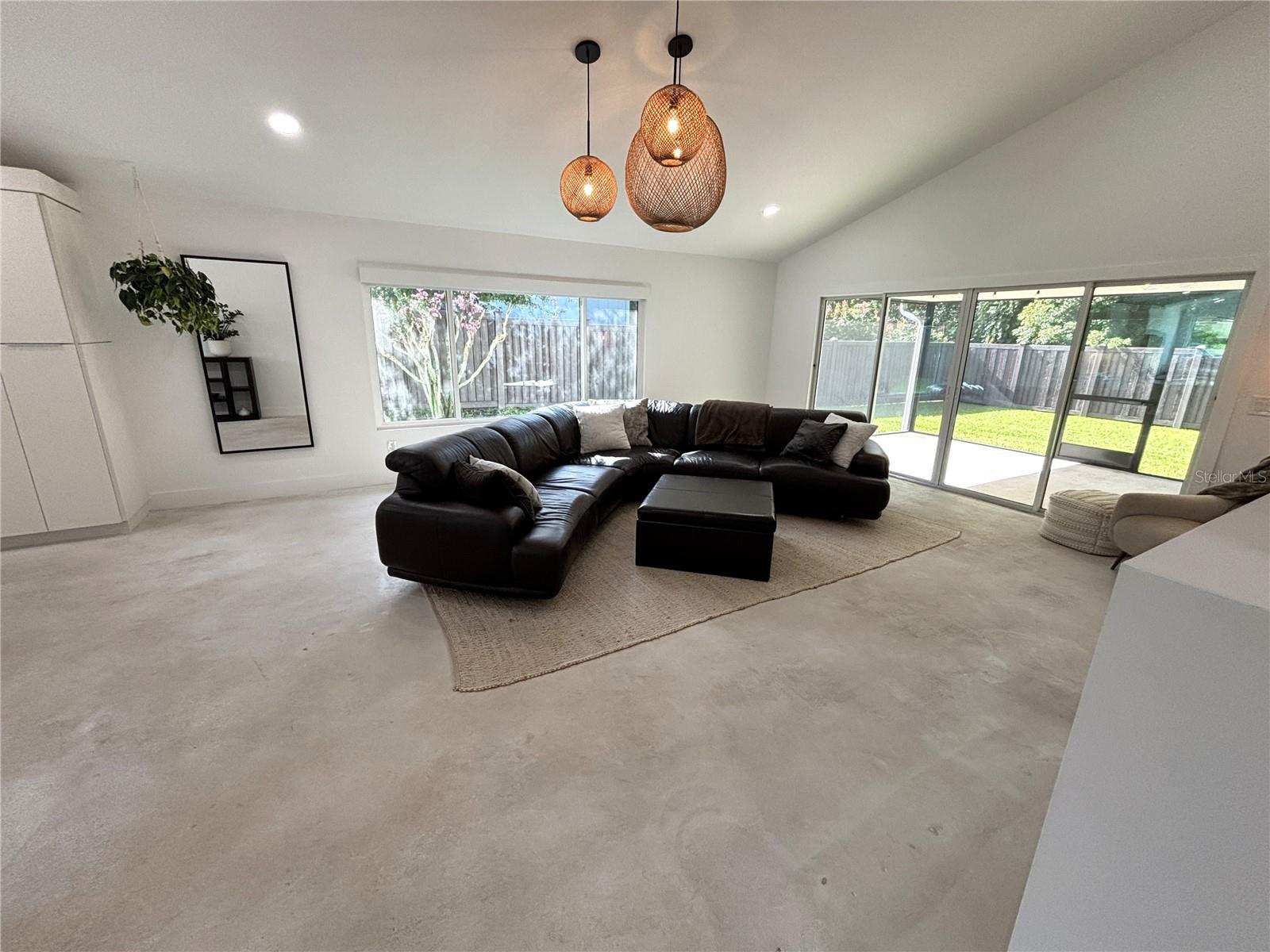 Image 14 of 43 For 268 Lemon Lily Court