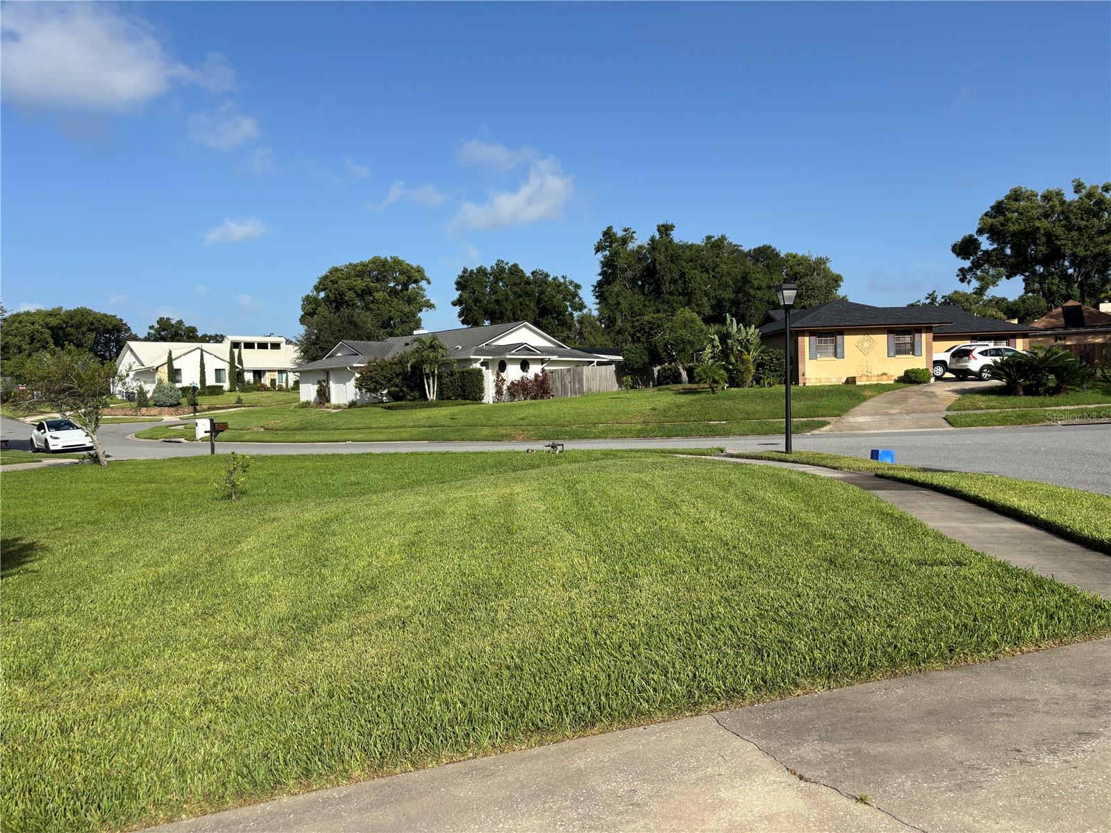 Image 3 of 43 For 268 Lemon Lily Court