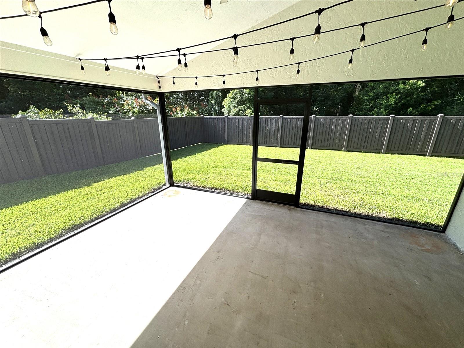 Image 39 of 43 For 268 Lemon Lily Court