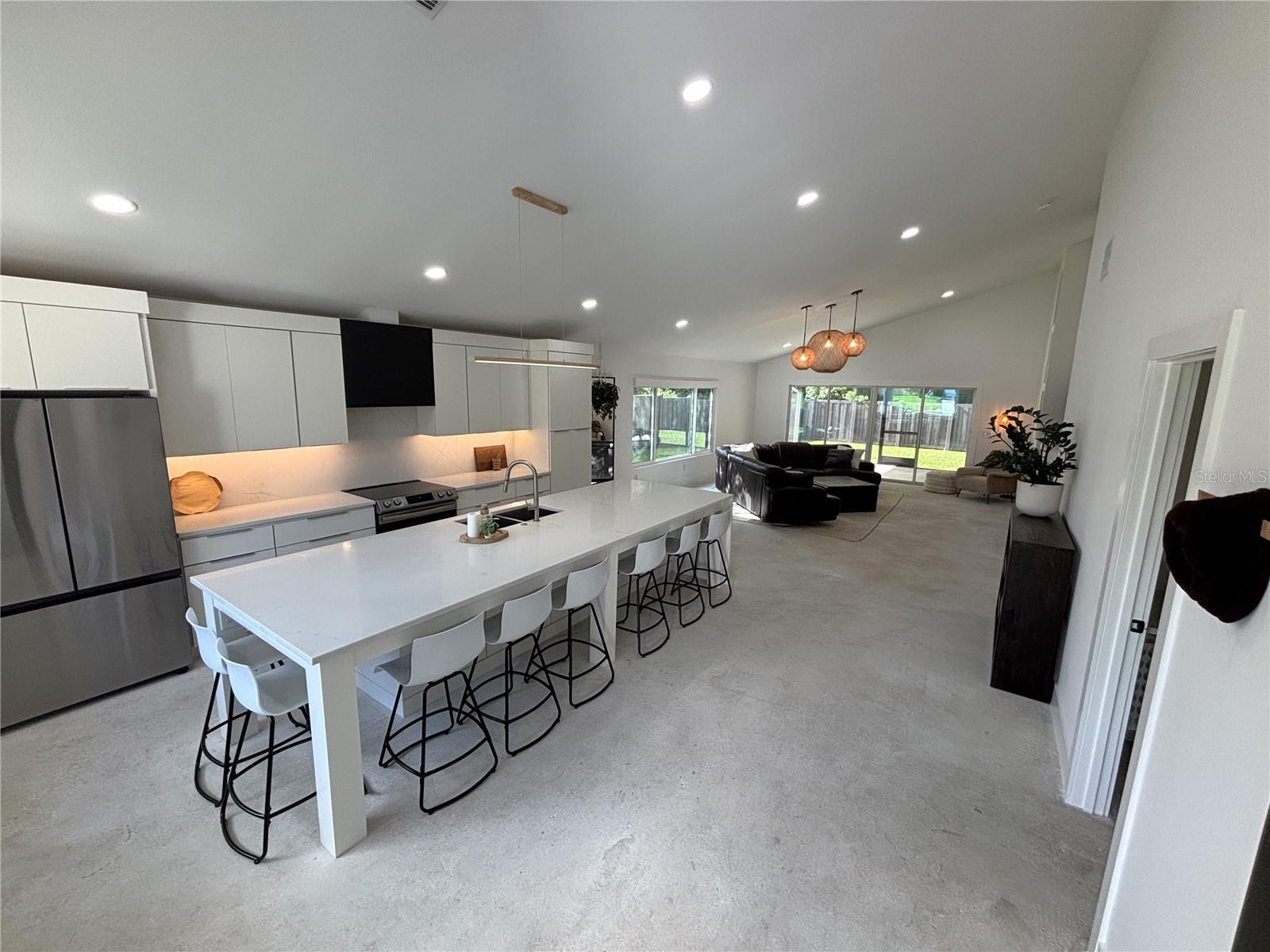 Image 4 of 43 For 268 Lemon Lily Court