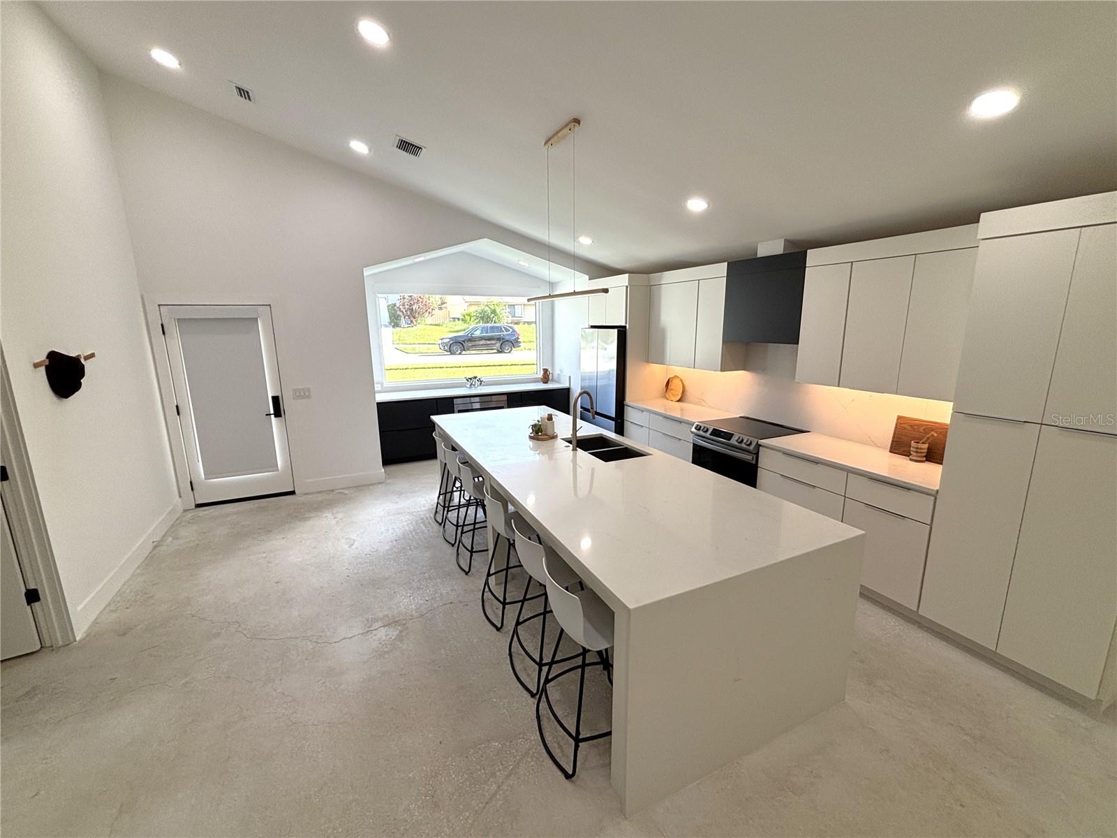 Image 5 of 43 For 268 Lemon Lily Court