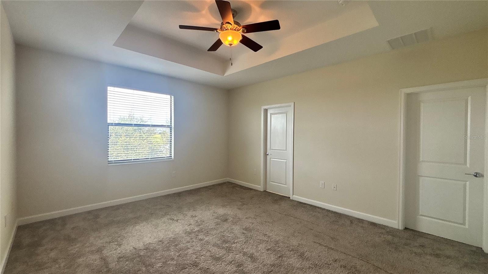 Image 10 of 26 For 1258 Royal St George Boulevard