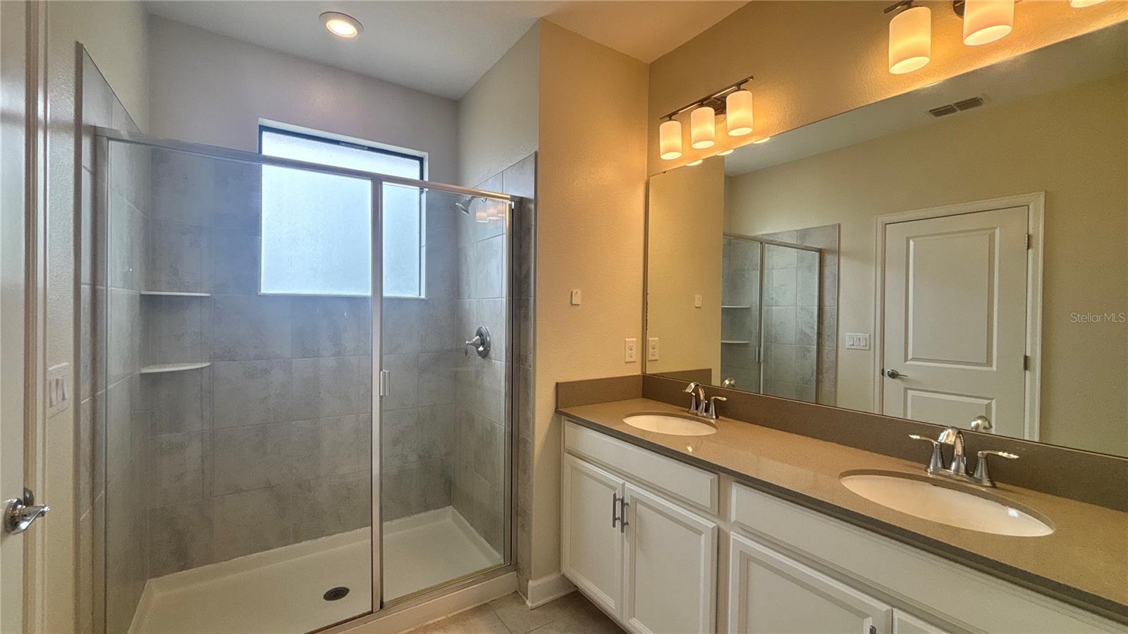 Image 11 of 26 For 1258 Royal St George Boulevard