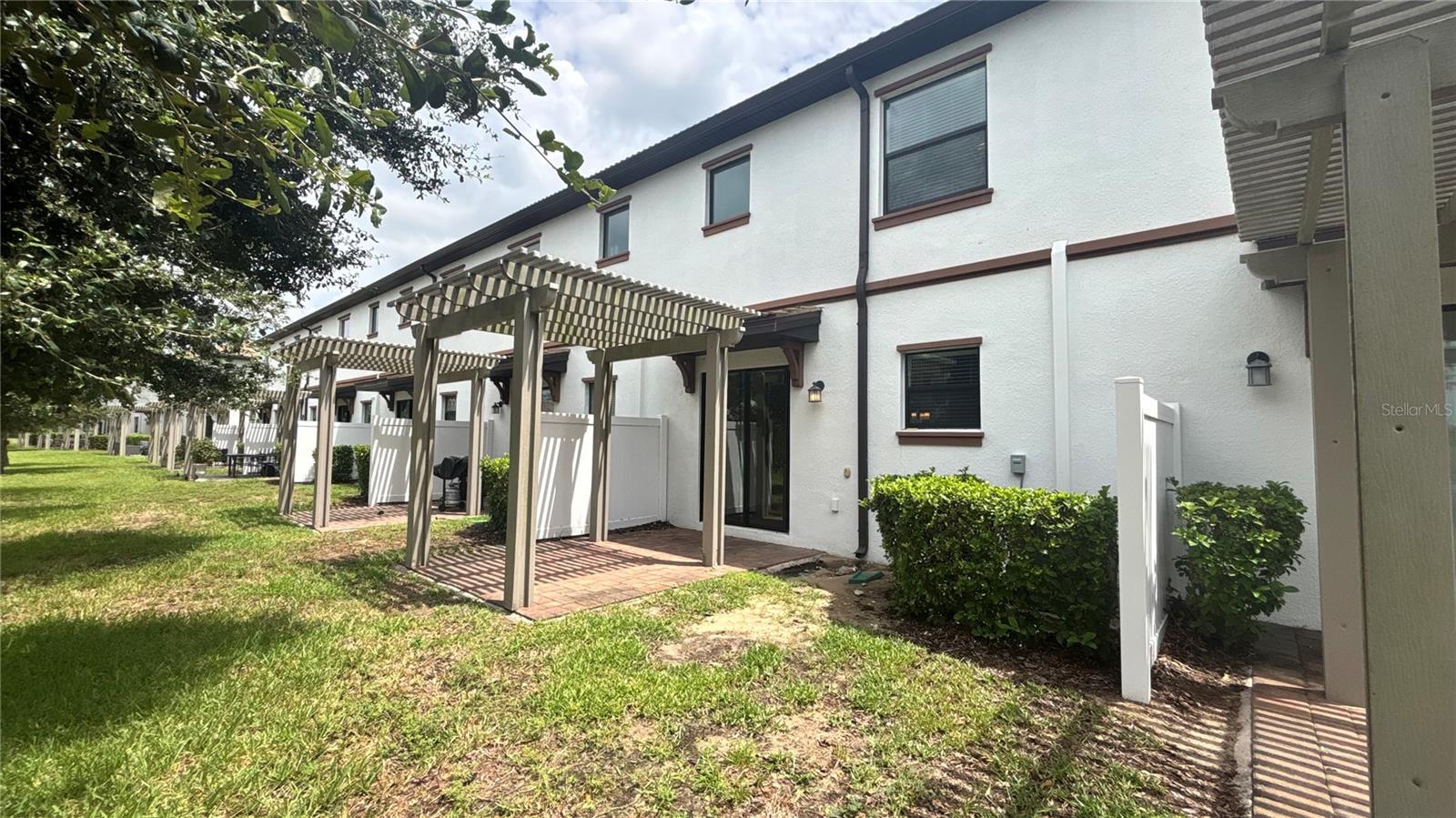 Image 22 of 26 For 1258 Royal St George Boulevard