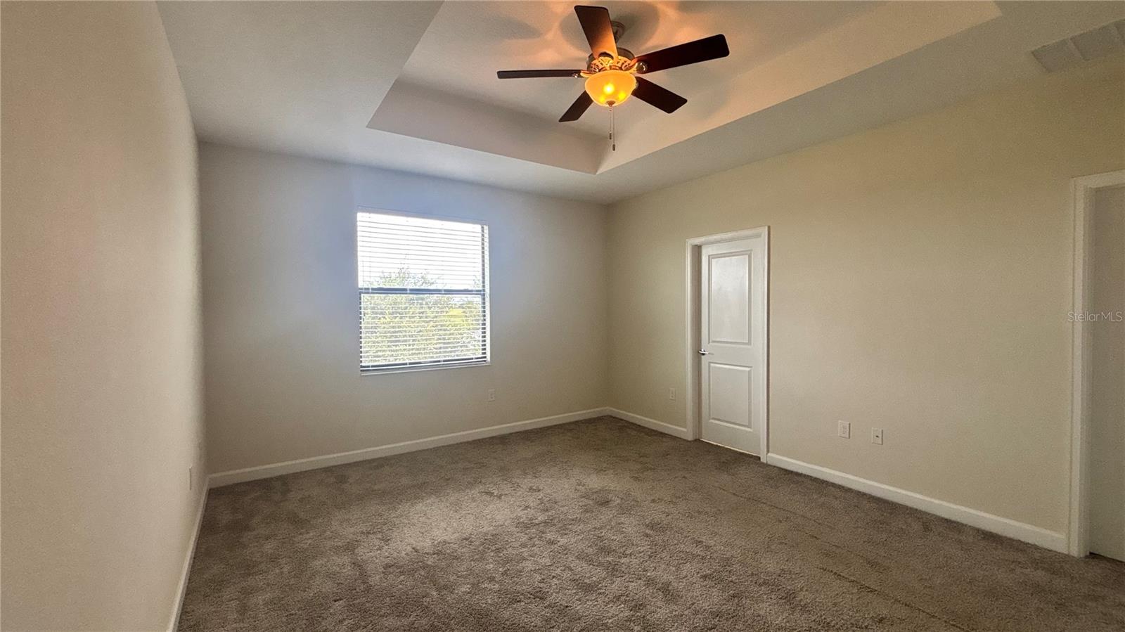 Image 9 of 26 For 1258 Royal St George Boulevard