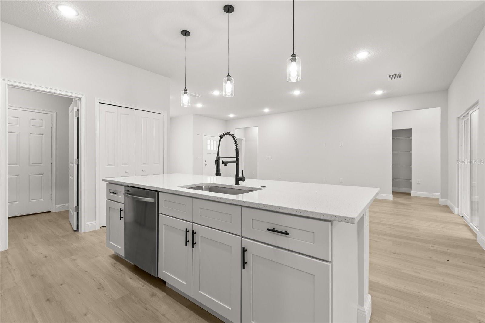 Image 21 of 40 For 6211 Sw 144th