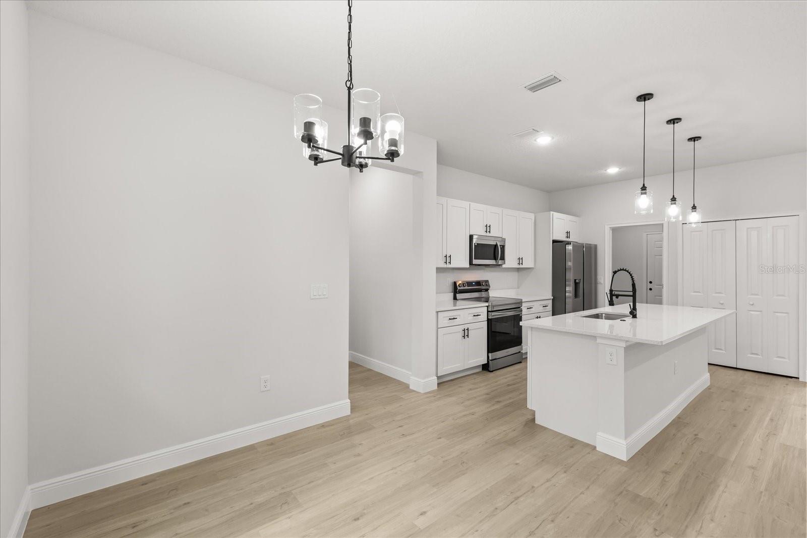 Image 23 of 40 For 6211 Sw 144th