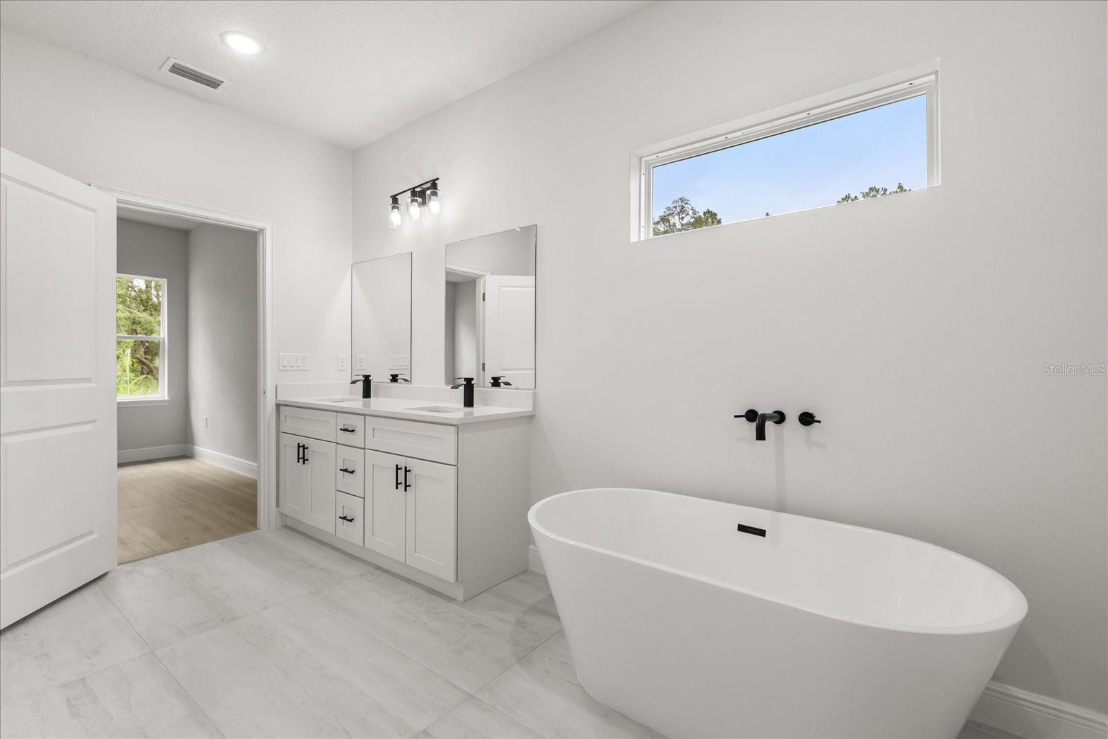 Image 29 of 40 For 6211 Sw 144th