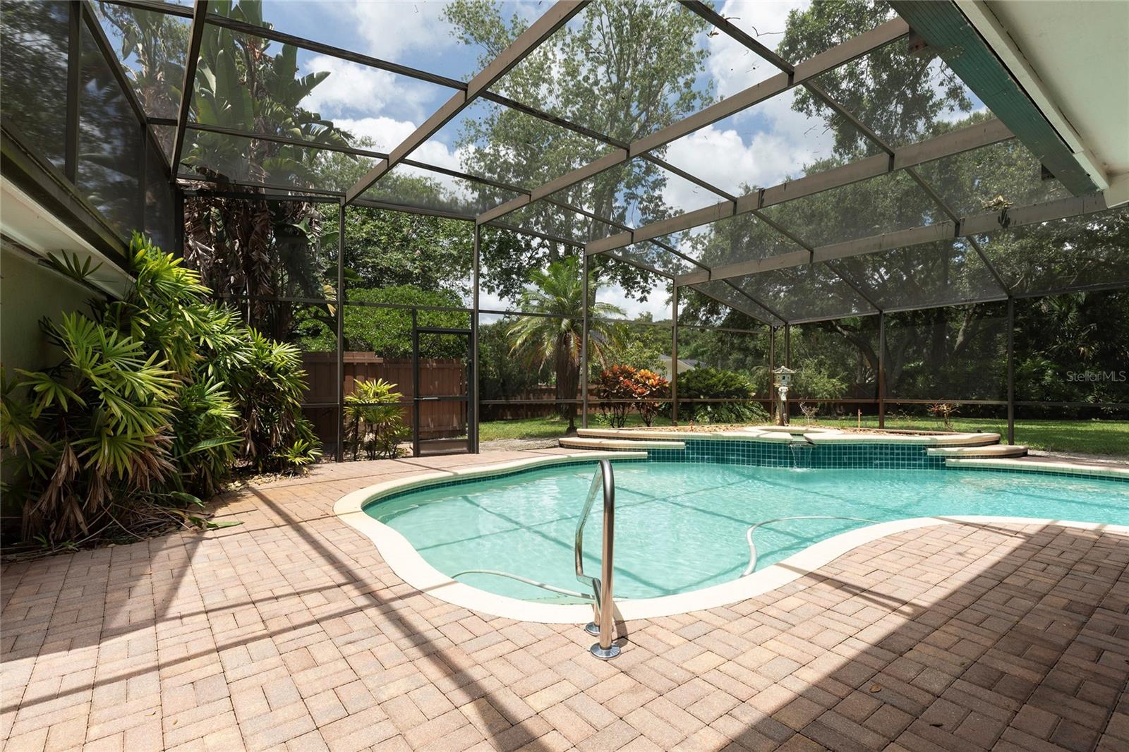 Image 19 of 30 For 14039 Lake Tilden Boulevard