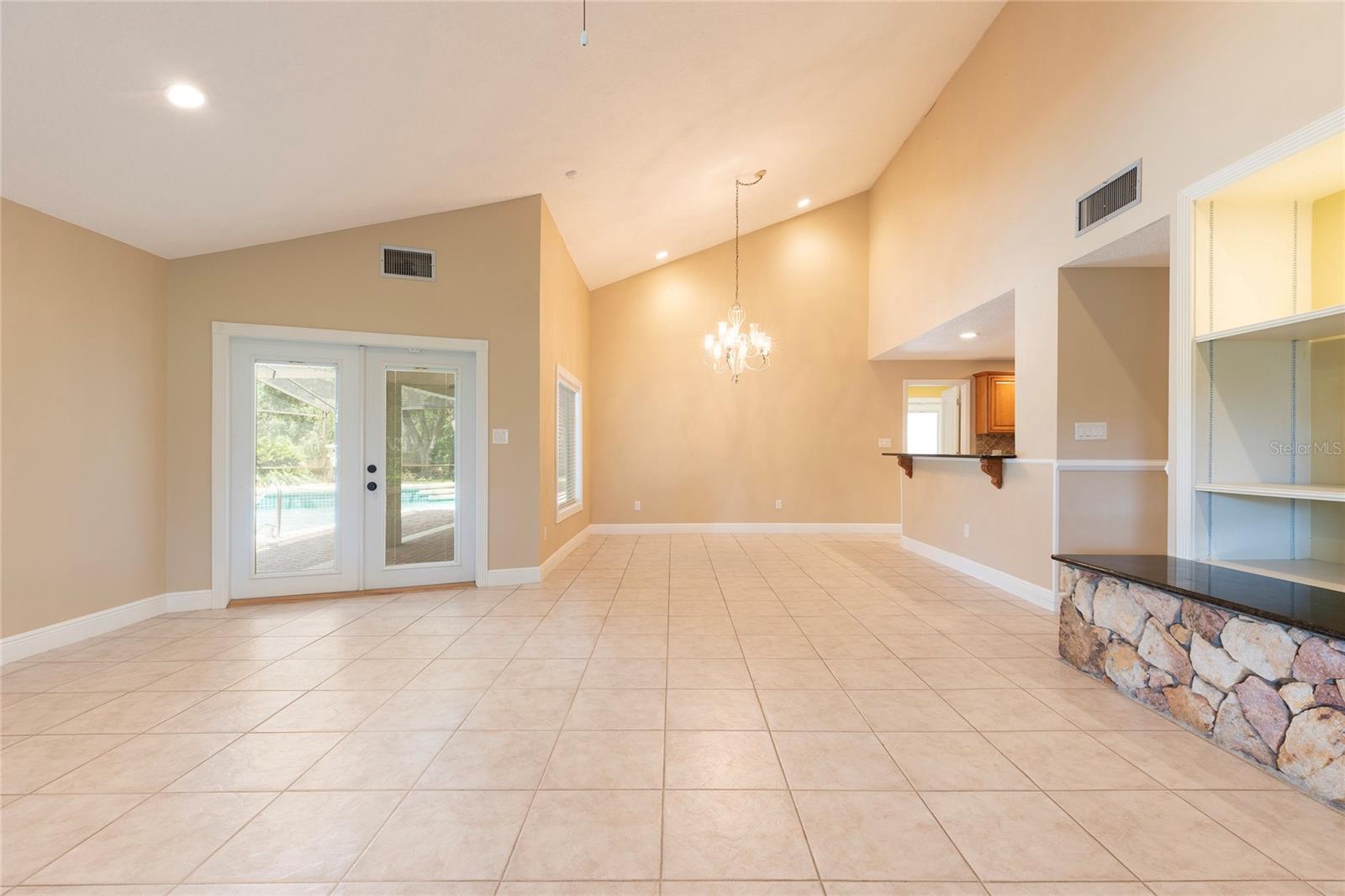 Image 7 of 30 For 14039 Lake Tilden Boulevard