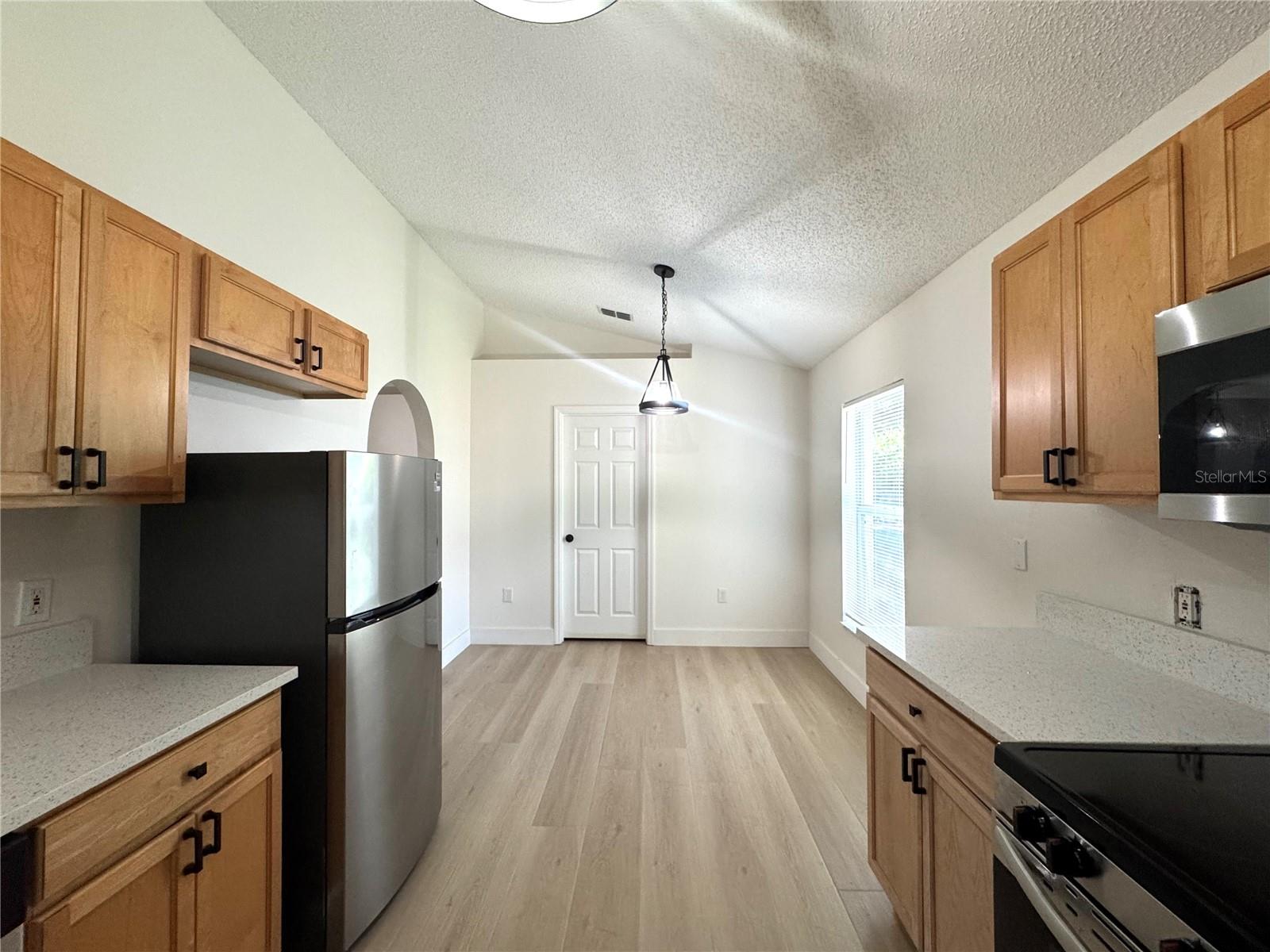 Image 11 of 31 For 964 Vanderbilt Drive