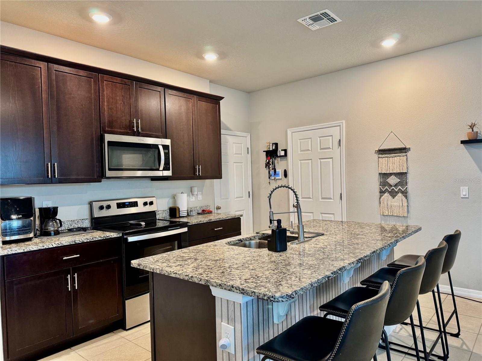 Image 9 of 28 For 416 Adalines Alley