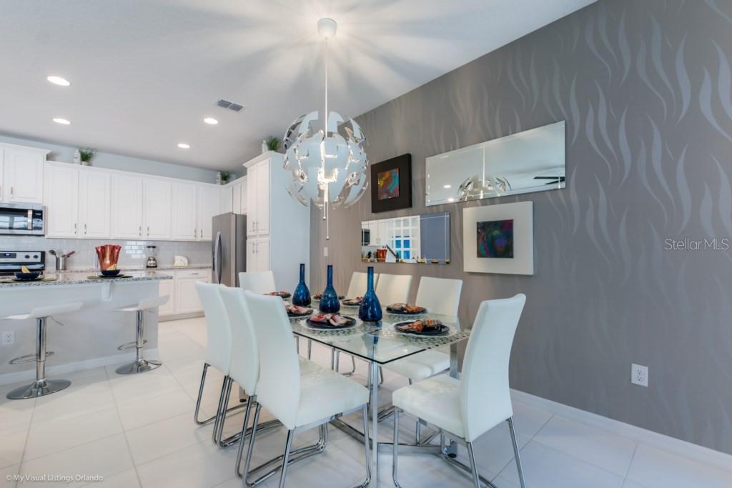 Image 10 of 55 For 1542 Carey Palm Circle