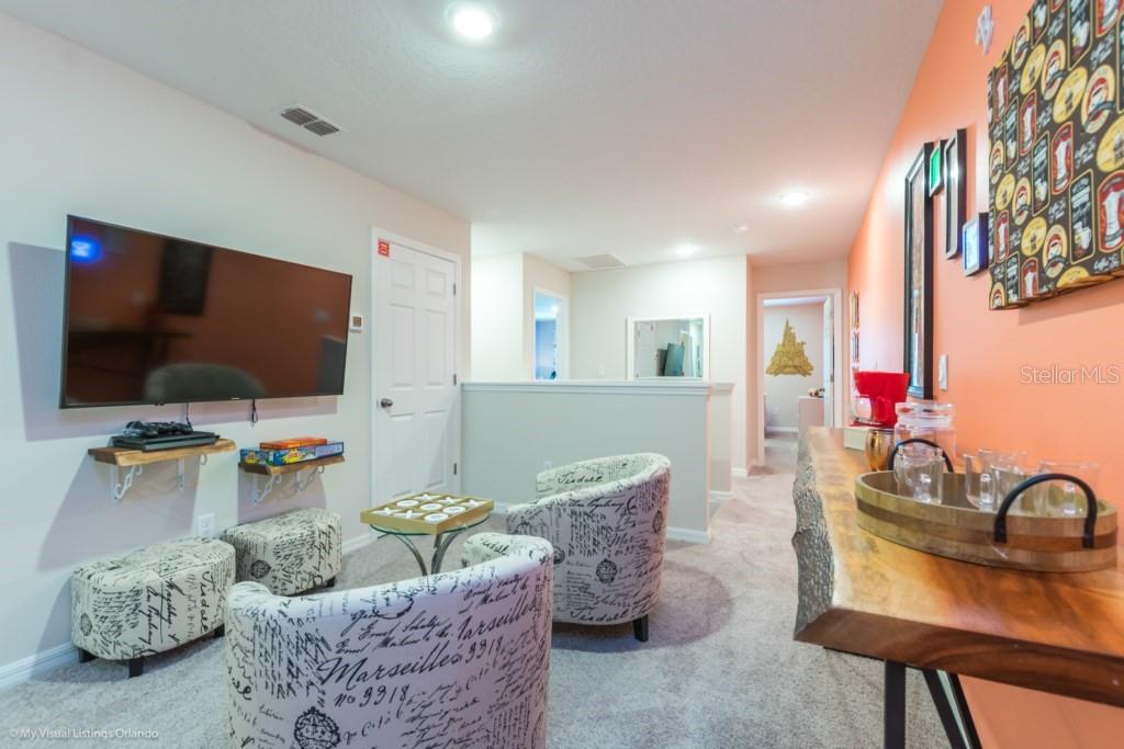 Image 18 of 55 For 1542 Carey Palm Circle