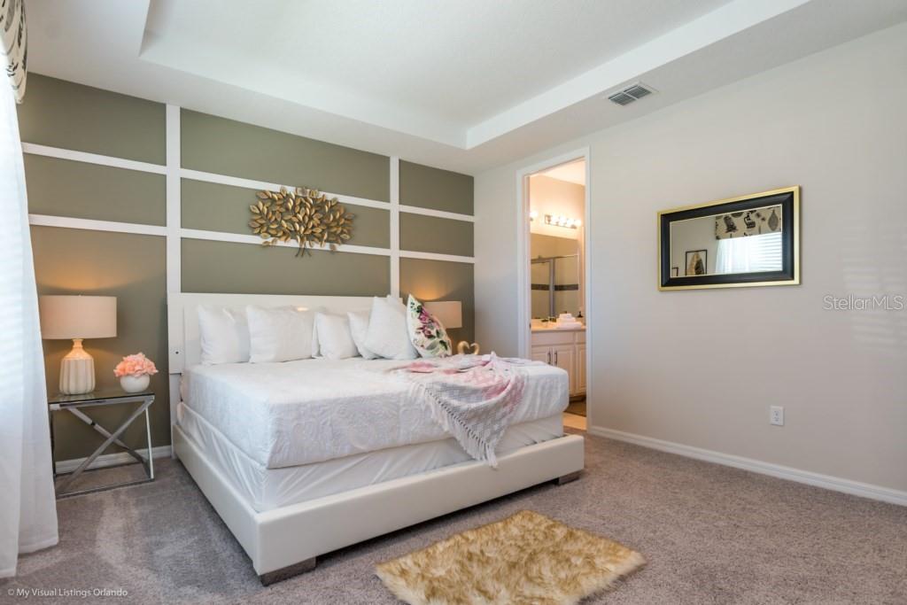 Image 20 of 55 For 1542 Carey Palm Circle