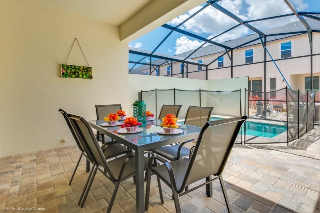 Image 37 of 55 For 1542 Carey Palm Circle