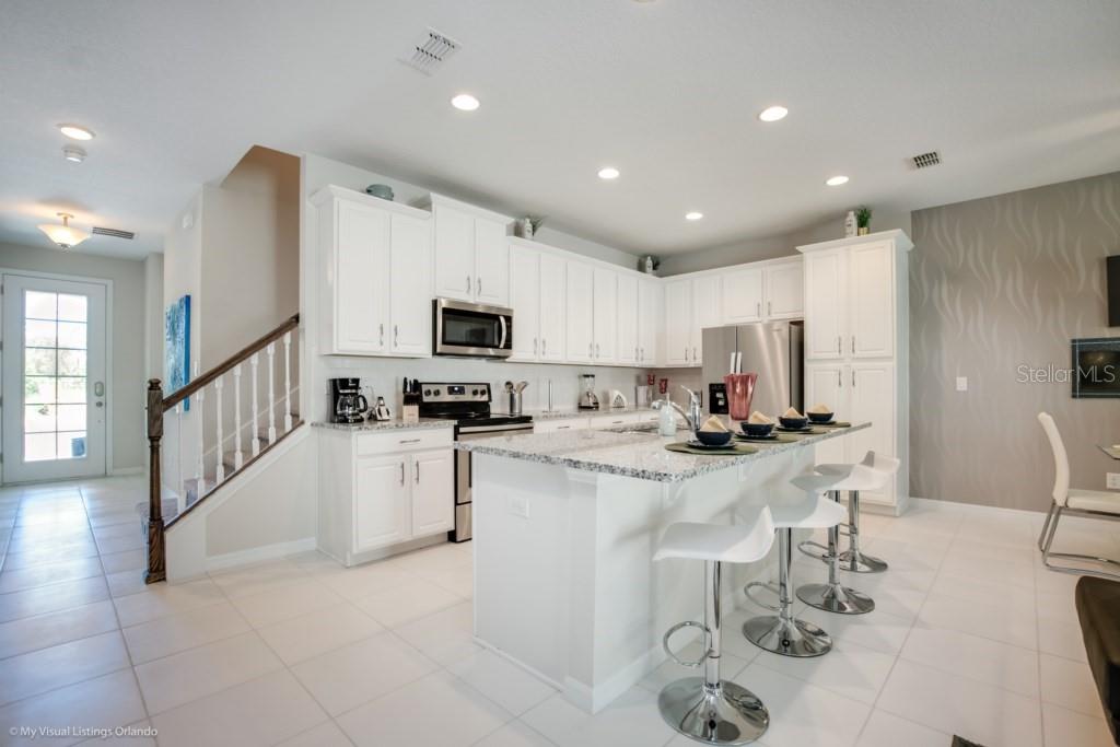 Image 4 of 55 For 1542 Carey Palm Circle