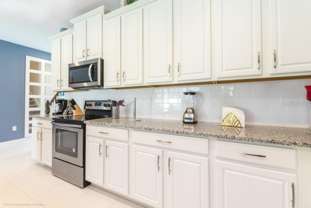 Image 6 of 55 For 1542 Carey Palm Circle