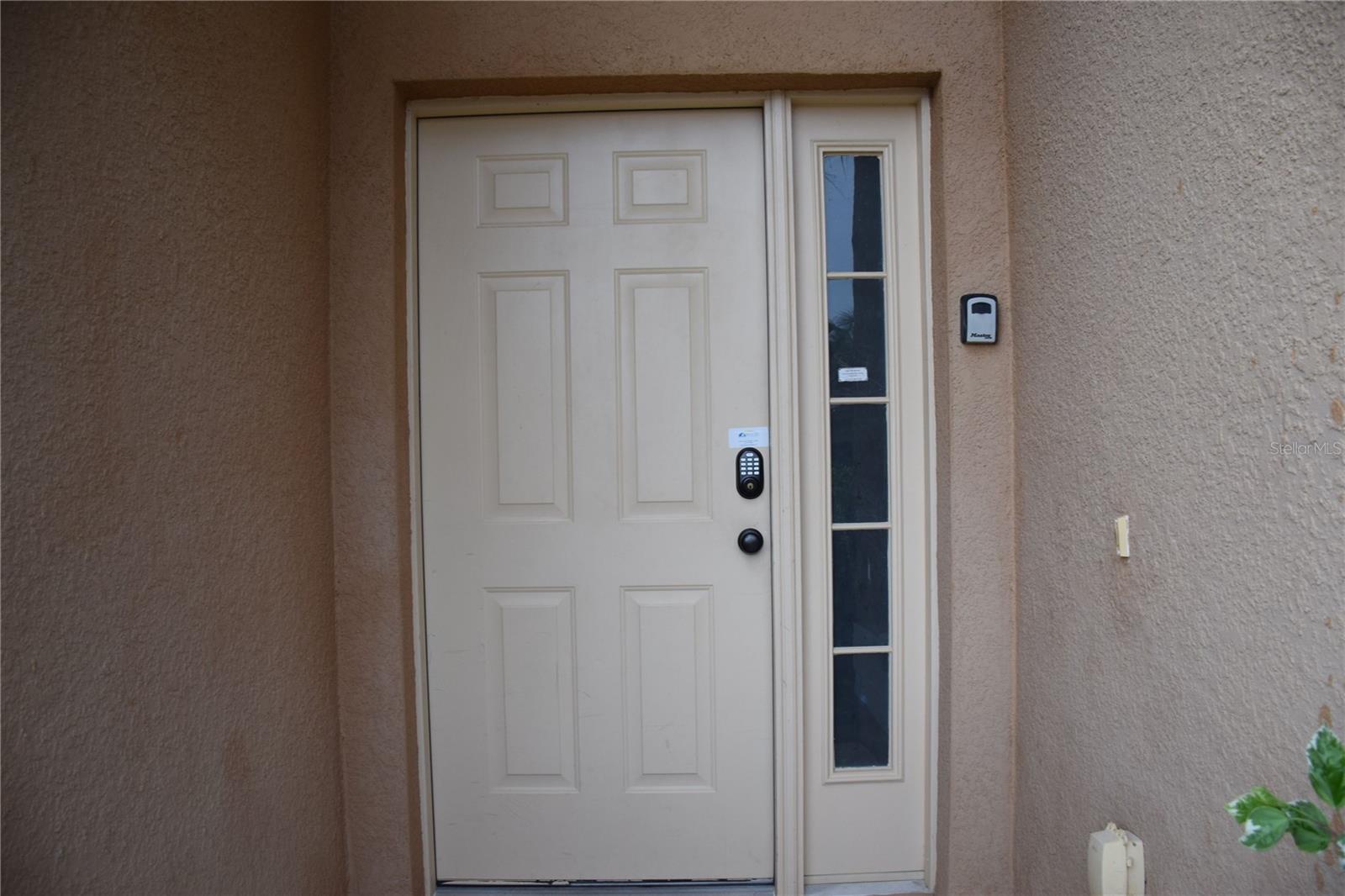 Image 2 of 50 For 1214 Solana Circle
