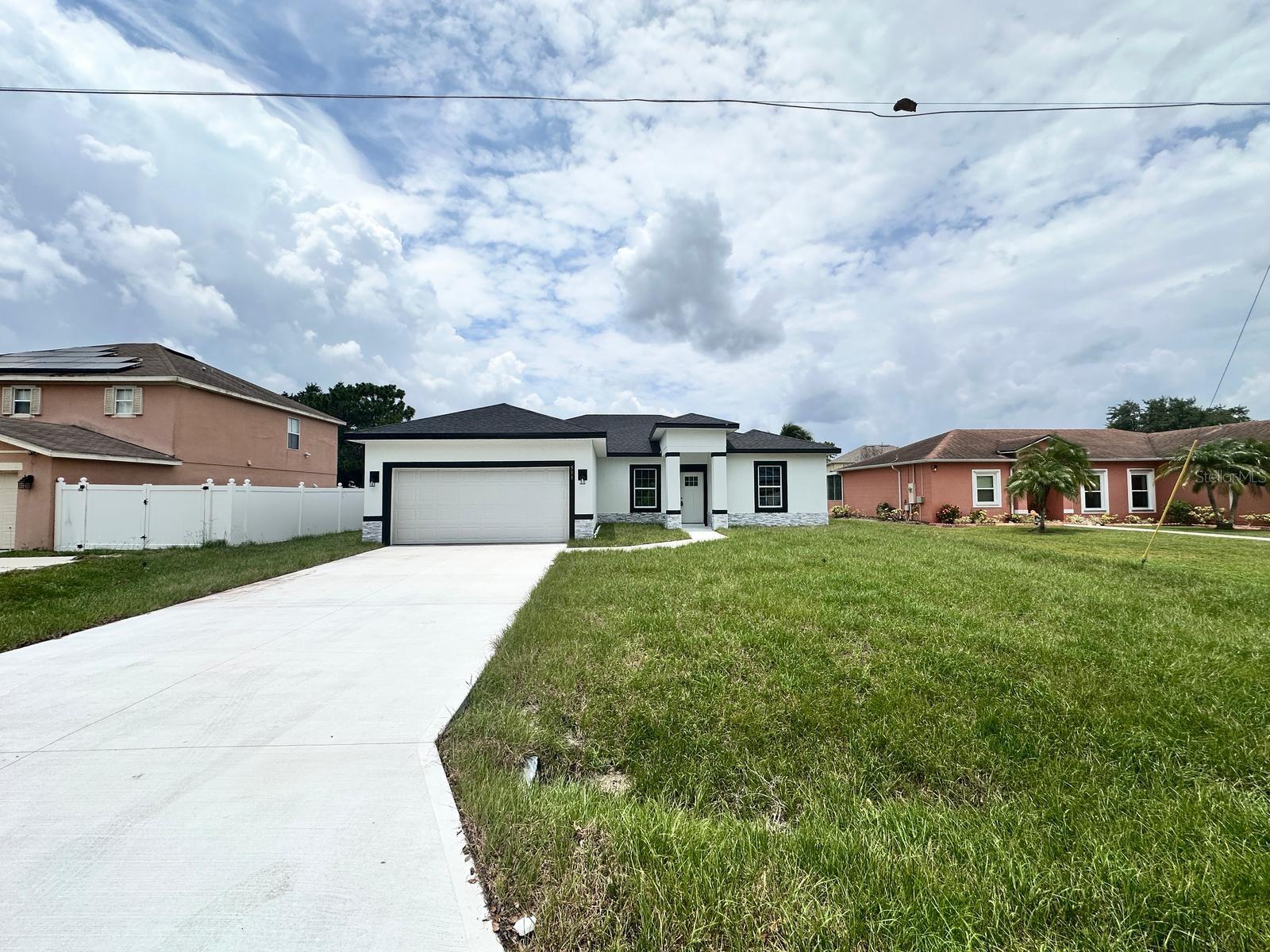 Image 3 of 42 For 511 Finch Court