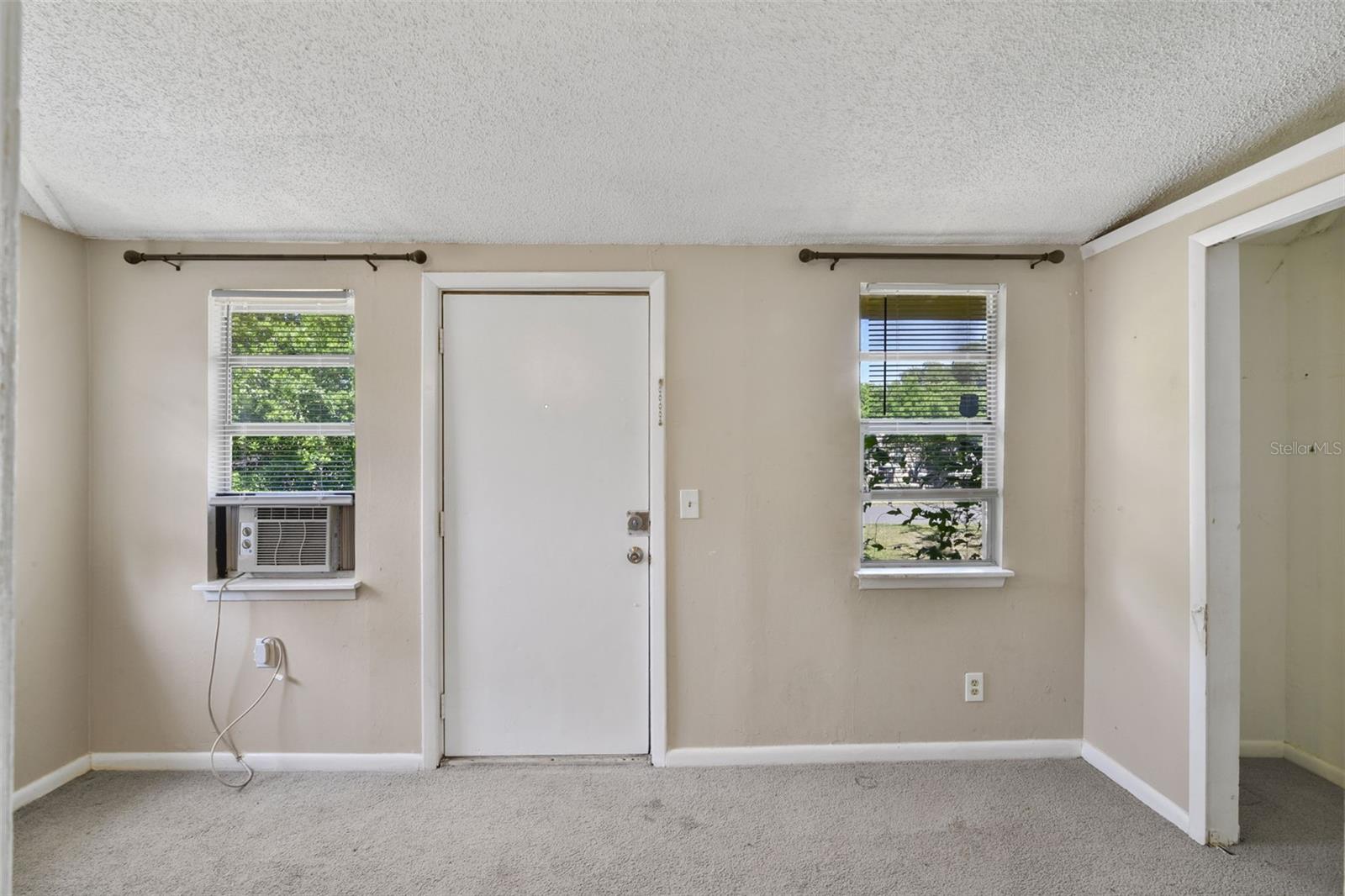 Image 3 of 20 For 33 Normandale Avenue