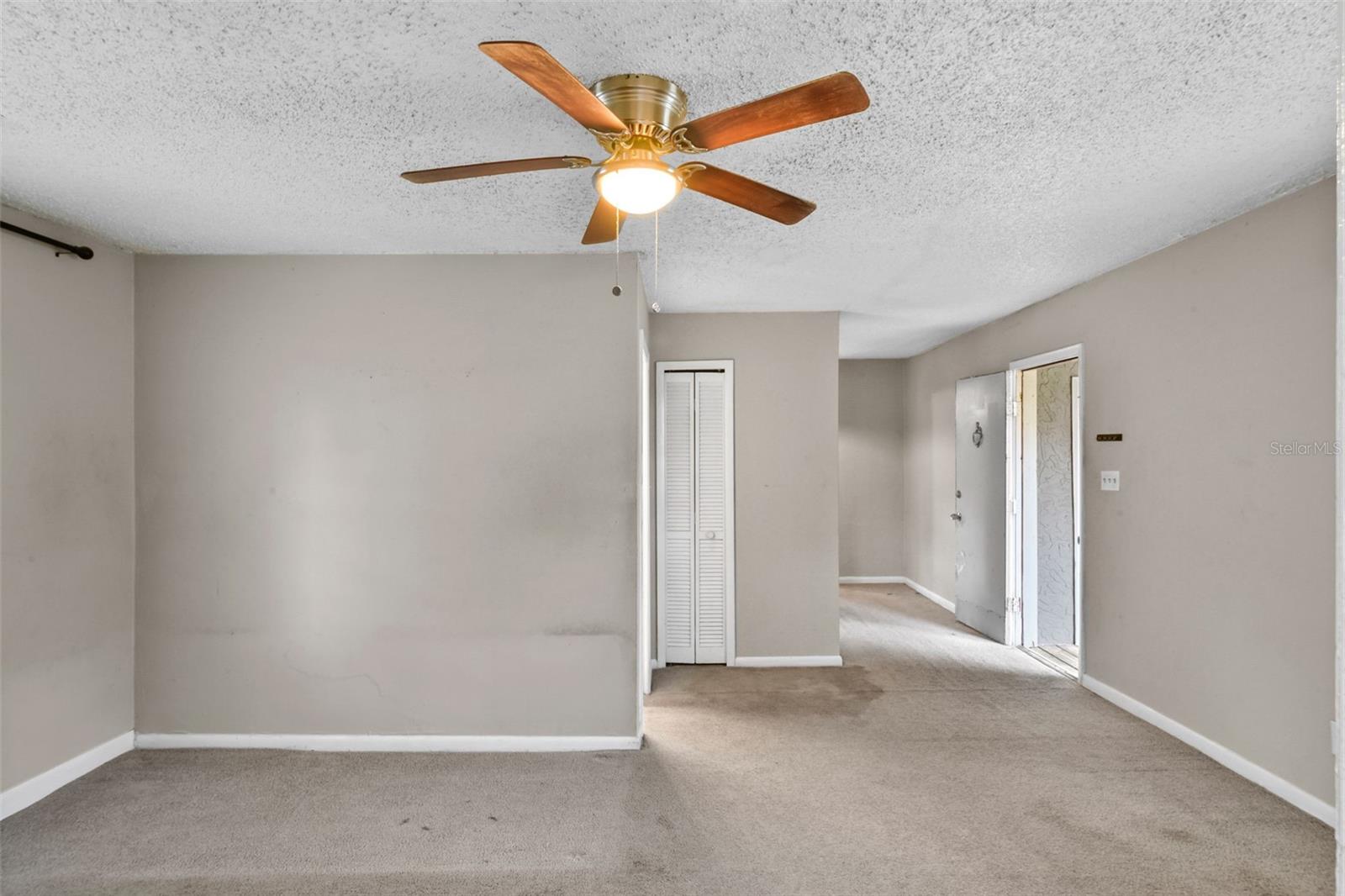 Image 6 of 20 For 33 Normandale Avenue