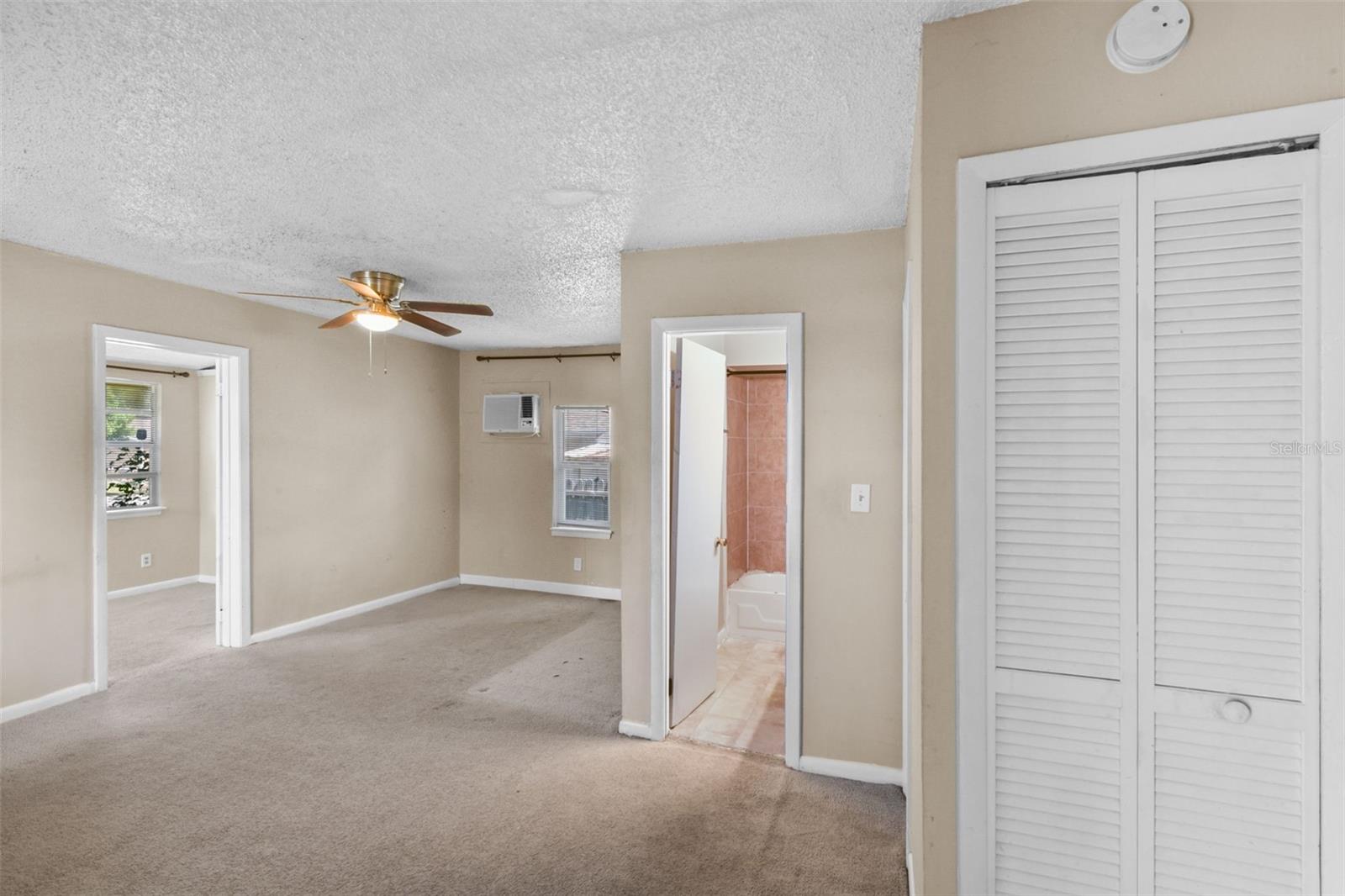 Image 8 of 20 For 33 Normandale Avenue