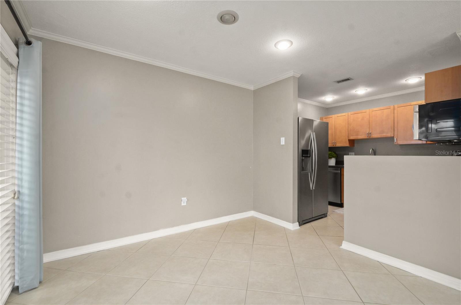 Image 7 of 25 For 128 America Street 21