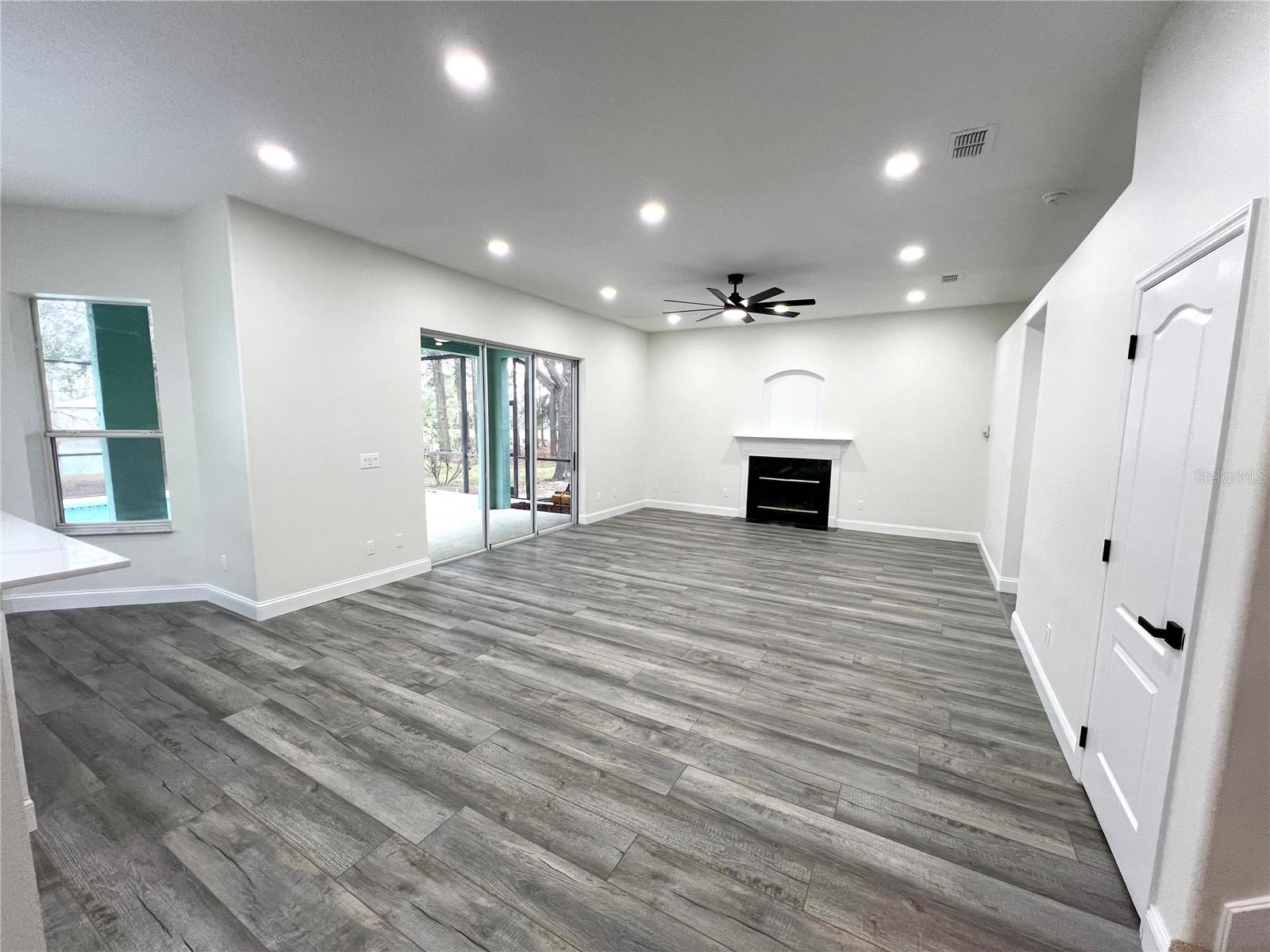 Image 4 of 23 For 215 Randon Terrace