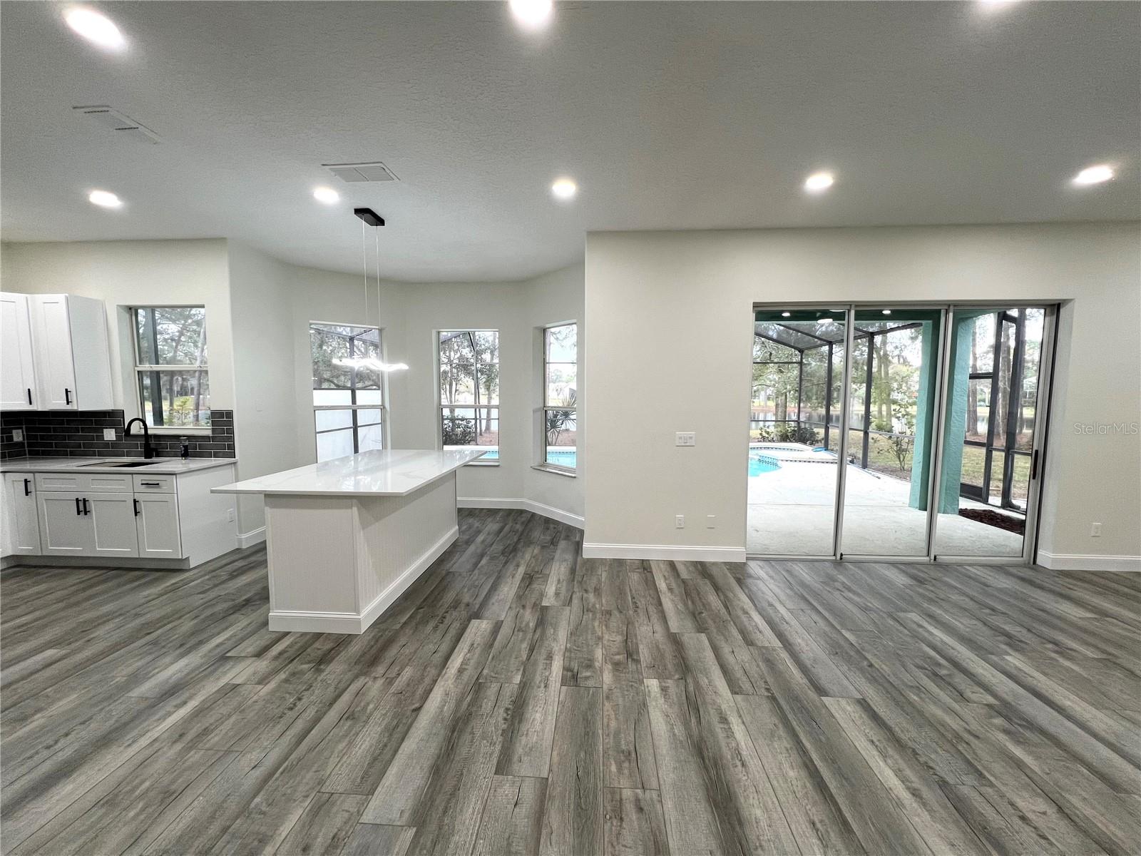 Image 5 of 23 For 215 Randon Terrace