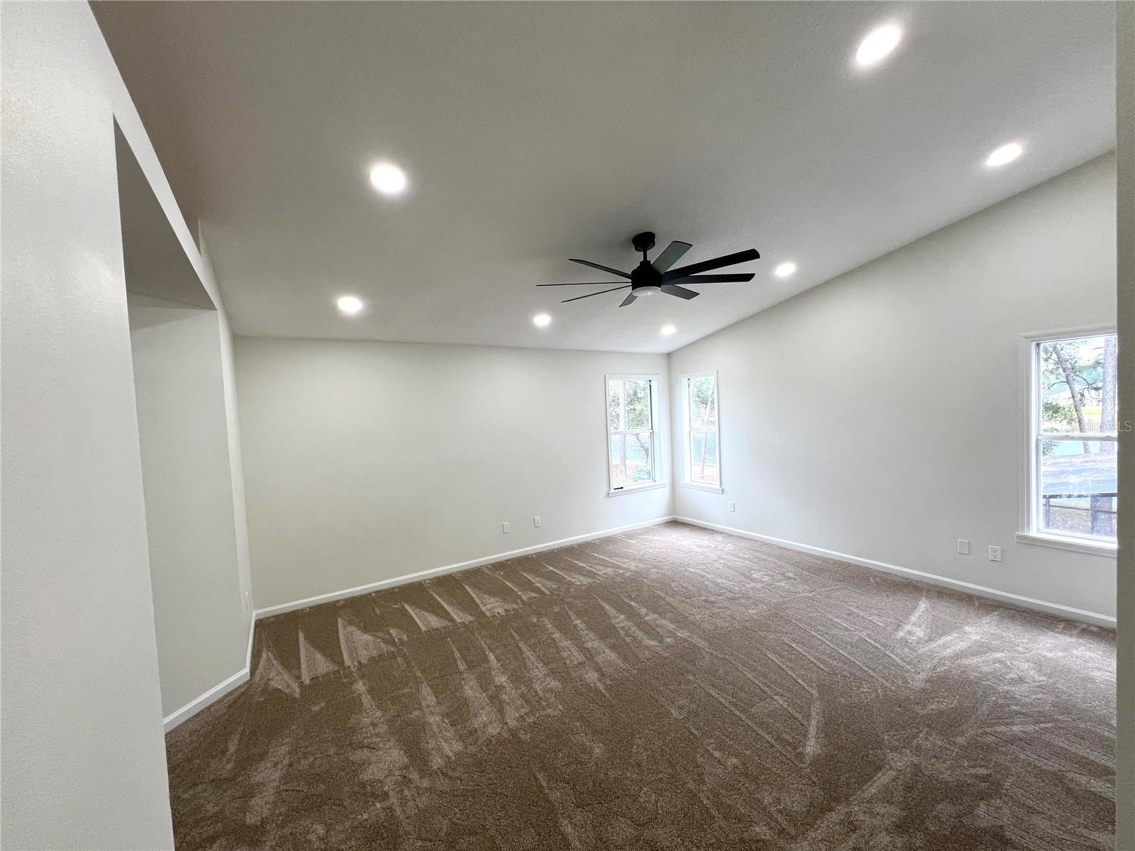 Image 9 of 23 For 215 Randon Terrace
