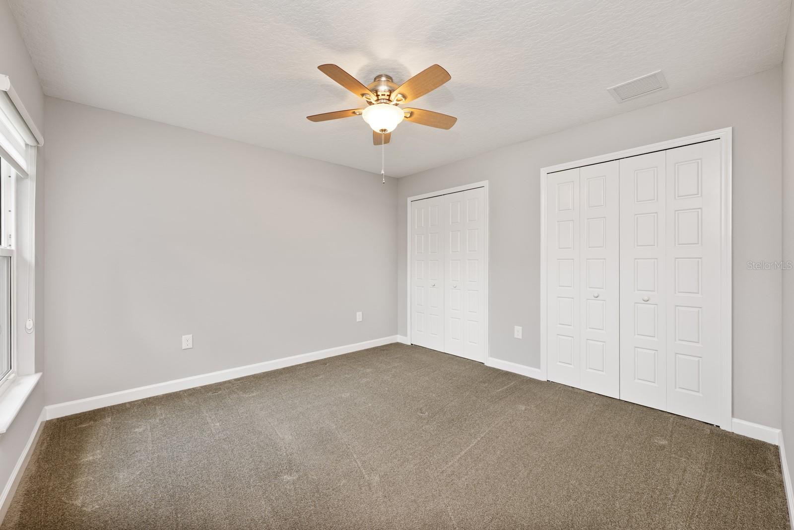 Image 13 of 33 For 915 Crittenden Avenue