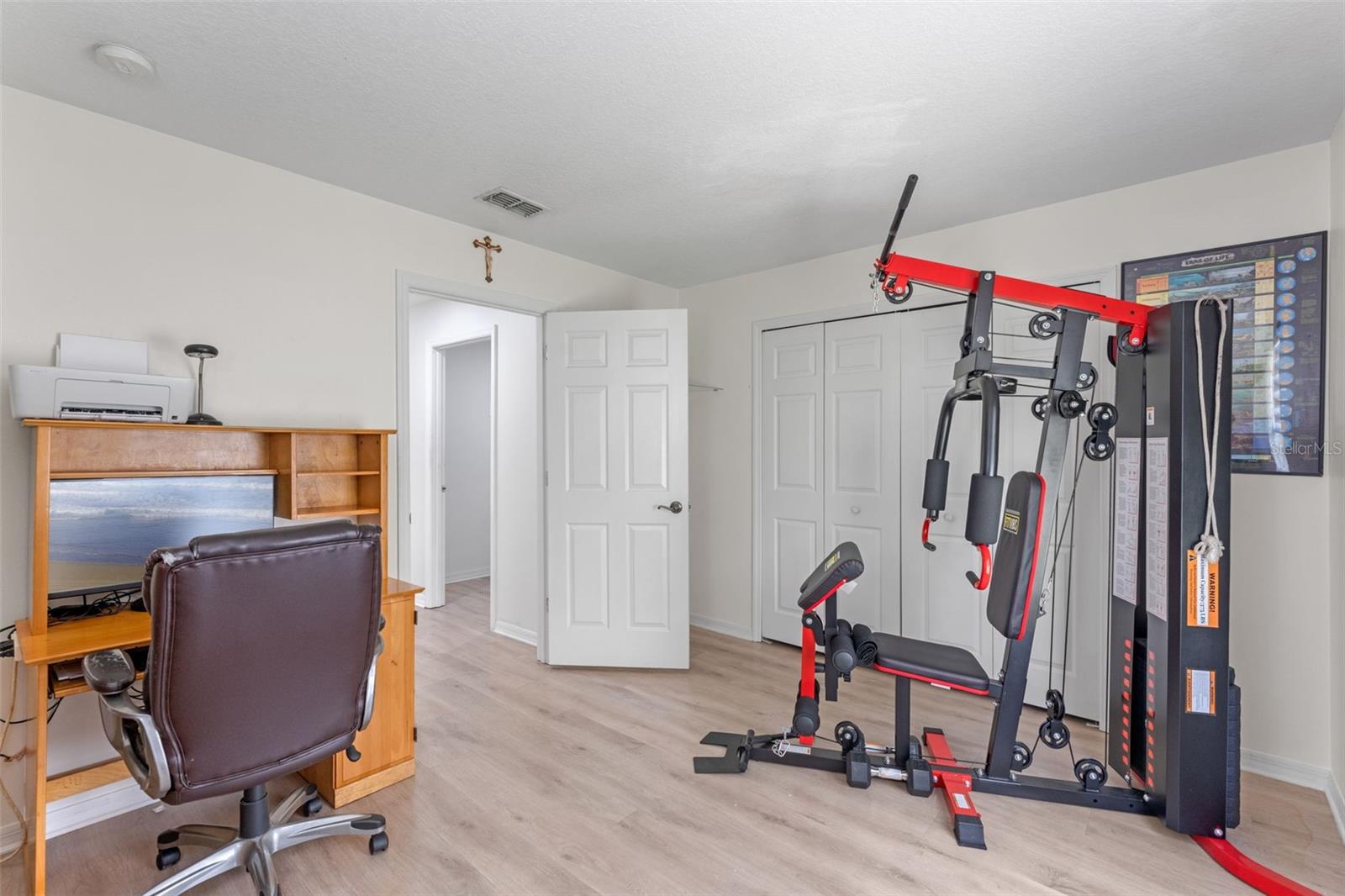 Image 16 of 32 For 9826 Heron Pointe Drive