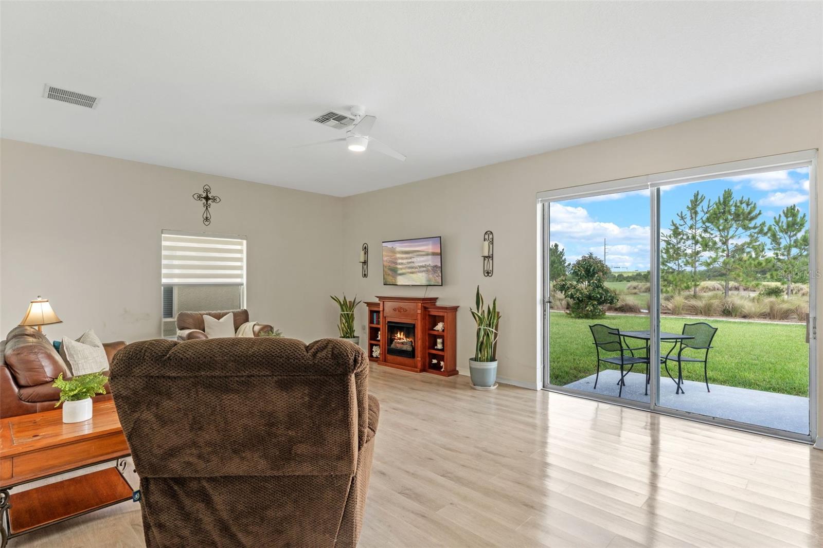 Image 3 of 32 For 9826 Heron Pointe Drive