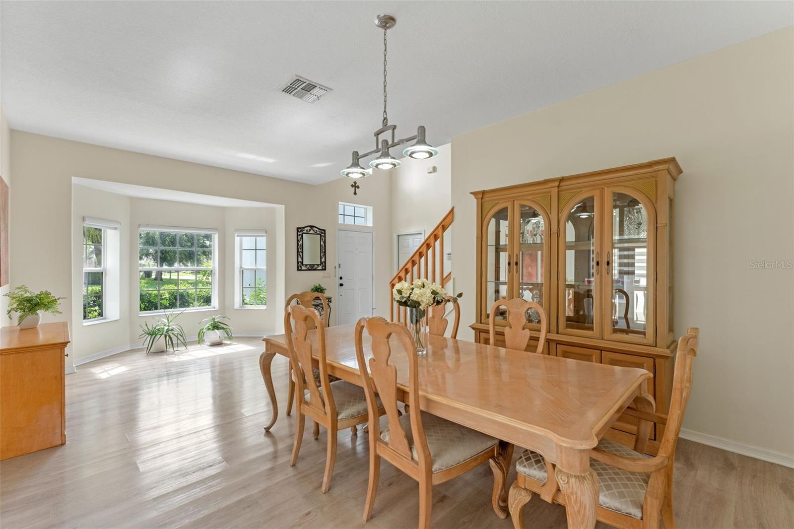 Image 7 of 32 For 9826 Heron Pointe Drive