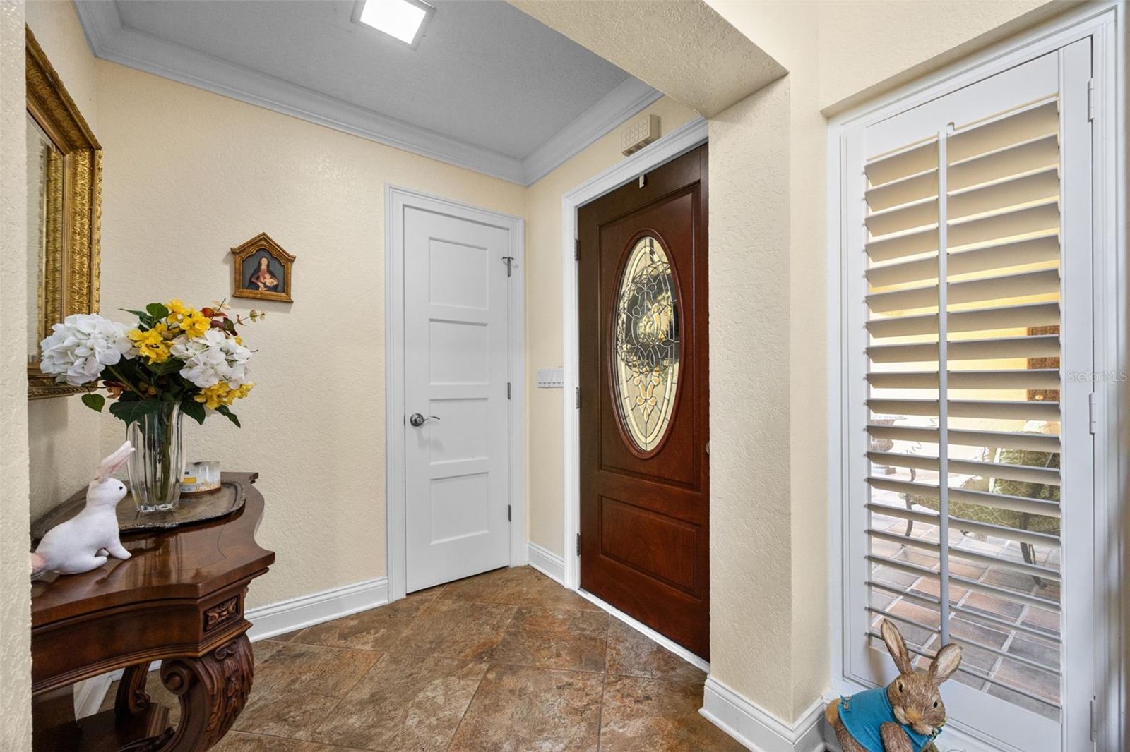 Image 12 of 82 For 229 Flame Avenue