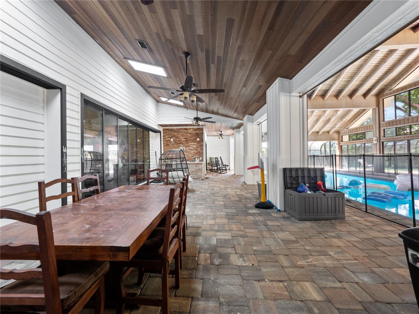 Image 31 of 47 For 2101 Silver Leaf Court