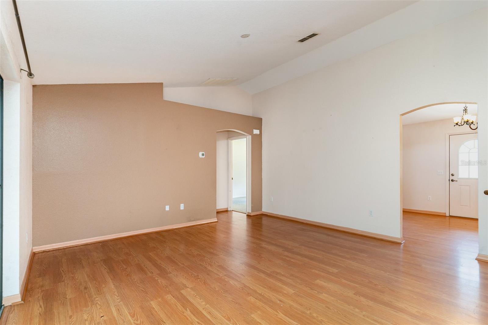 Image 6 of 25 For 5180 186th Court