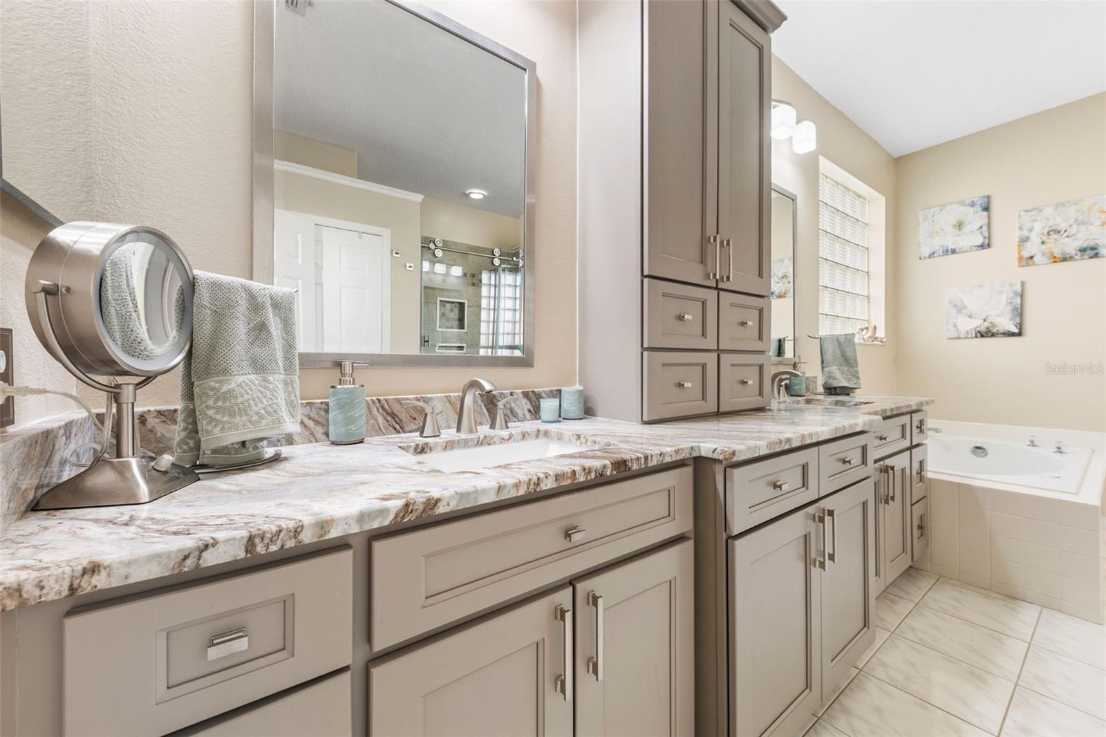 Image 17 of 45 For 13471 Falcon Pointe Drive