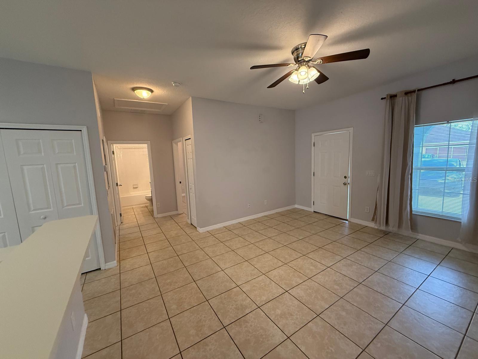 Image 11 of 26 For 816 Abbeville Court B