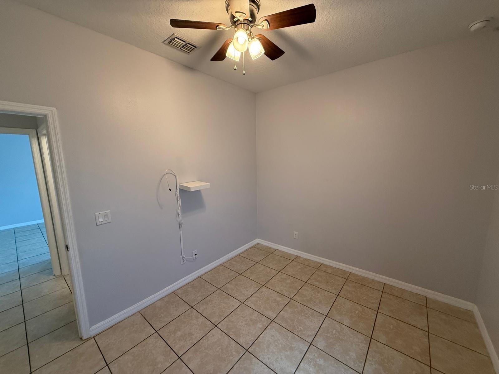 Image 20 of 26 For 816 Abbeville Court B