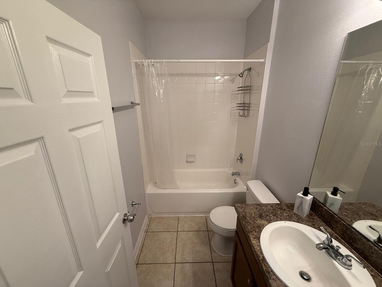 Image 23 of 26 For 816 Abbeville Court B