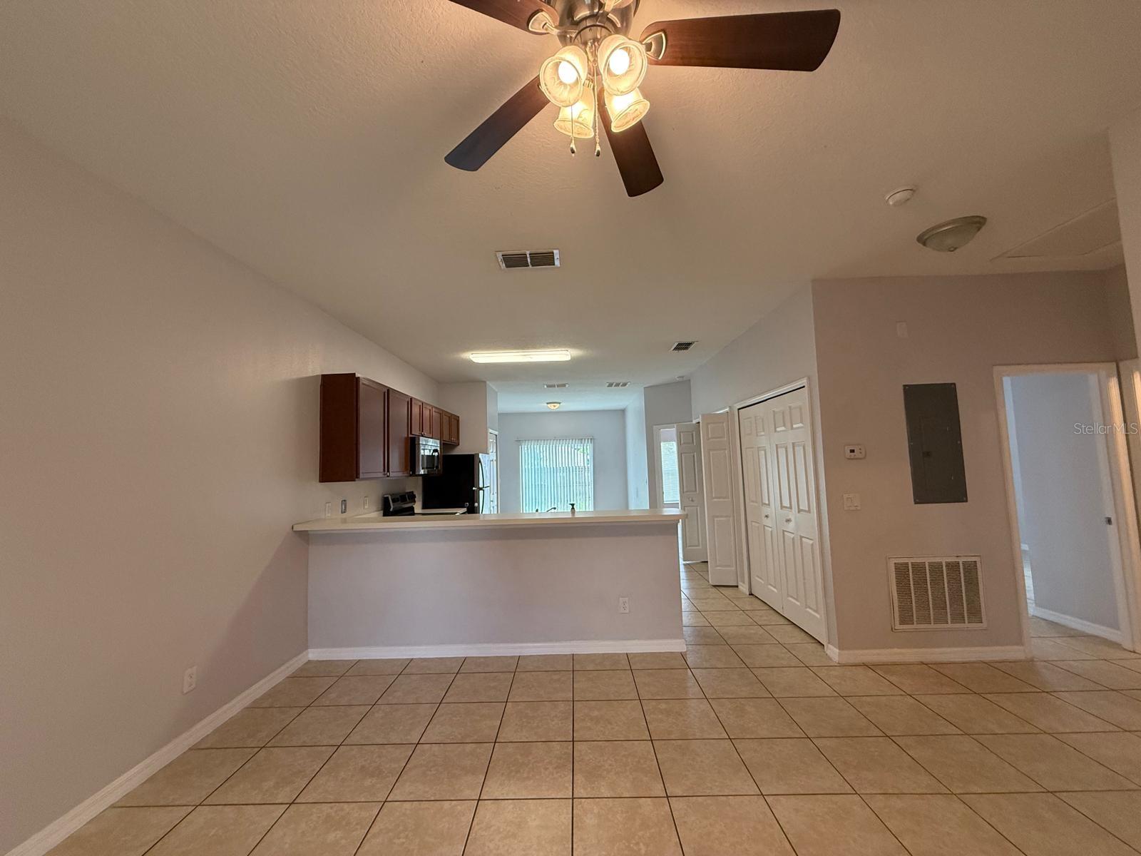 Image 3 of 26 For 816 Abbeville Court B
