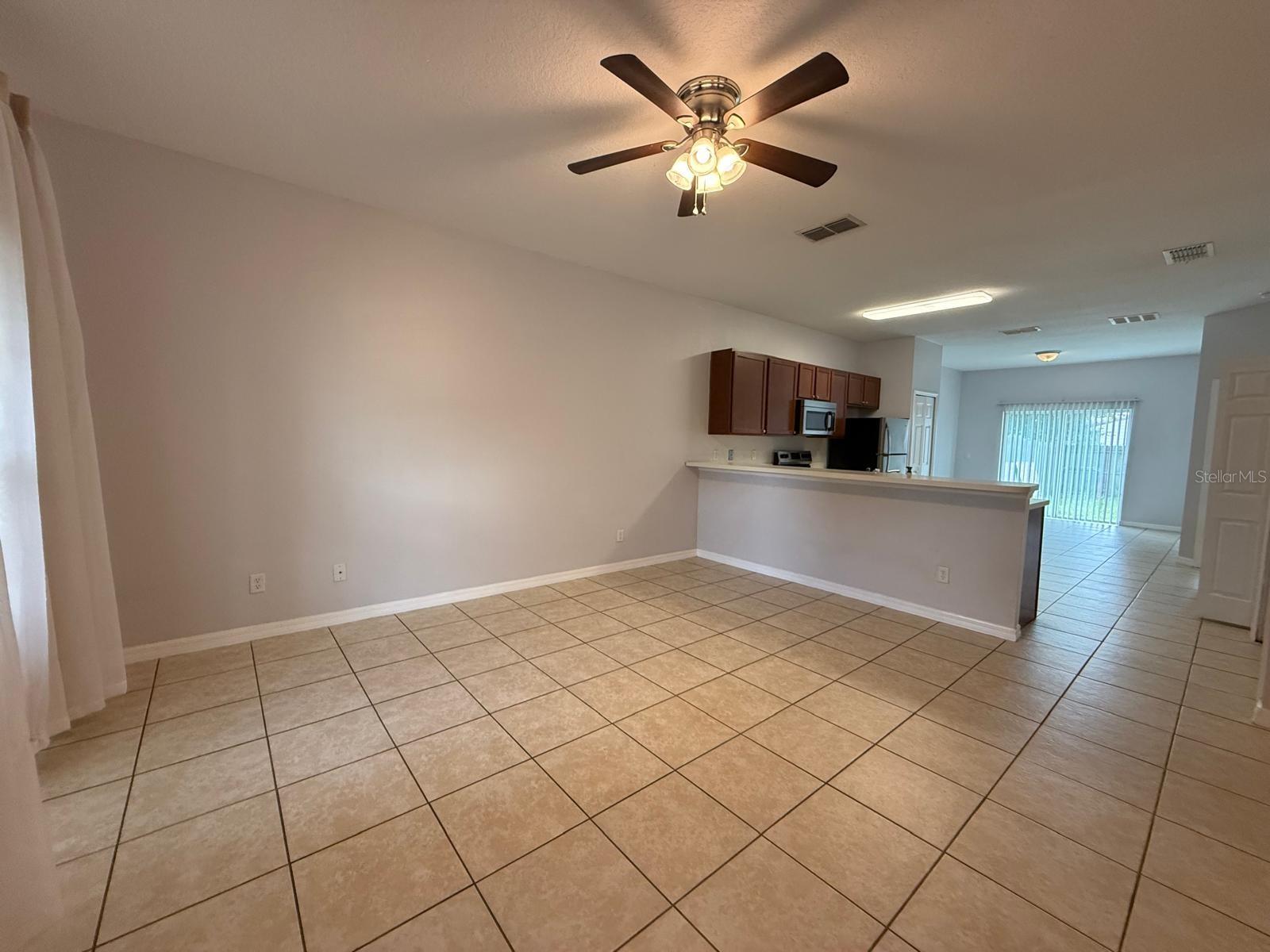 Image 4 of 26 For 816 Abbeville Court B