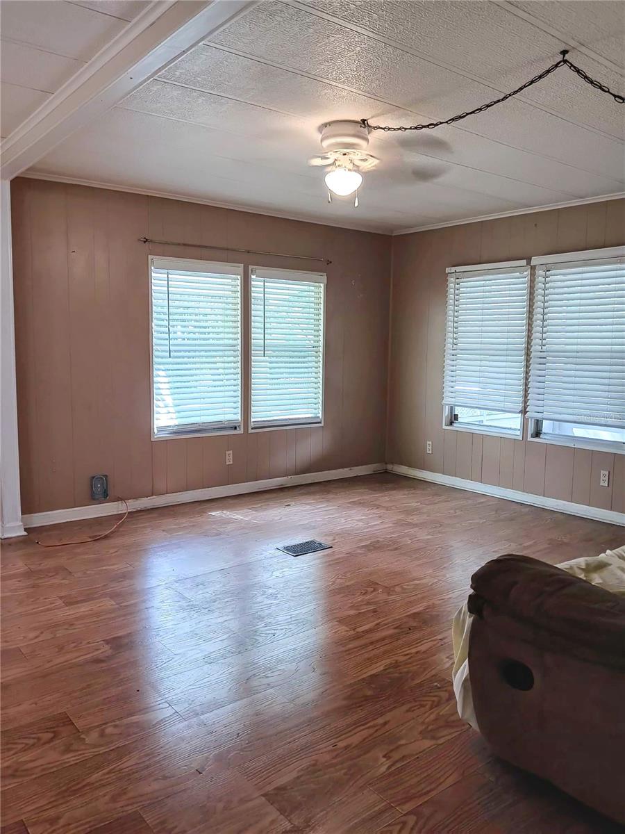 Image 11 of 21 For 25210 133rd Street