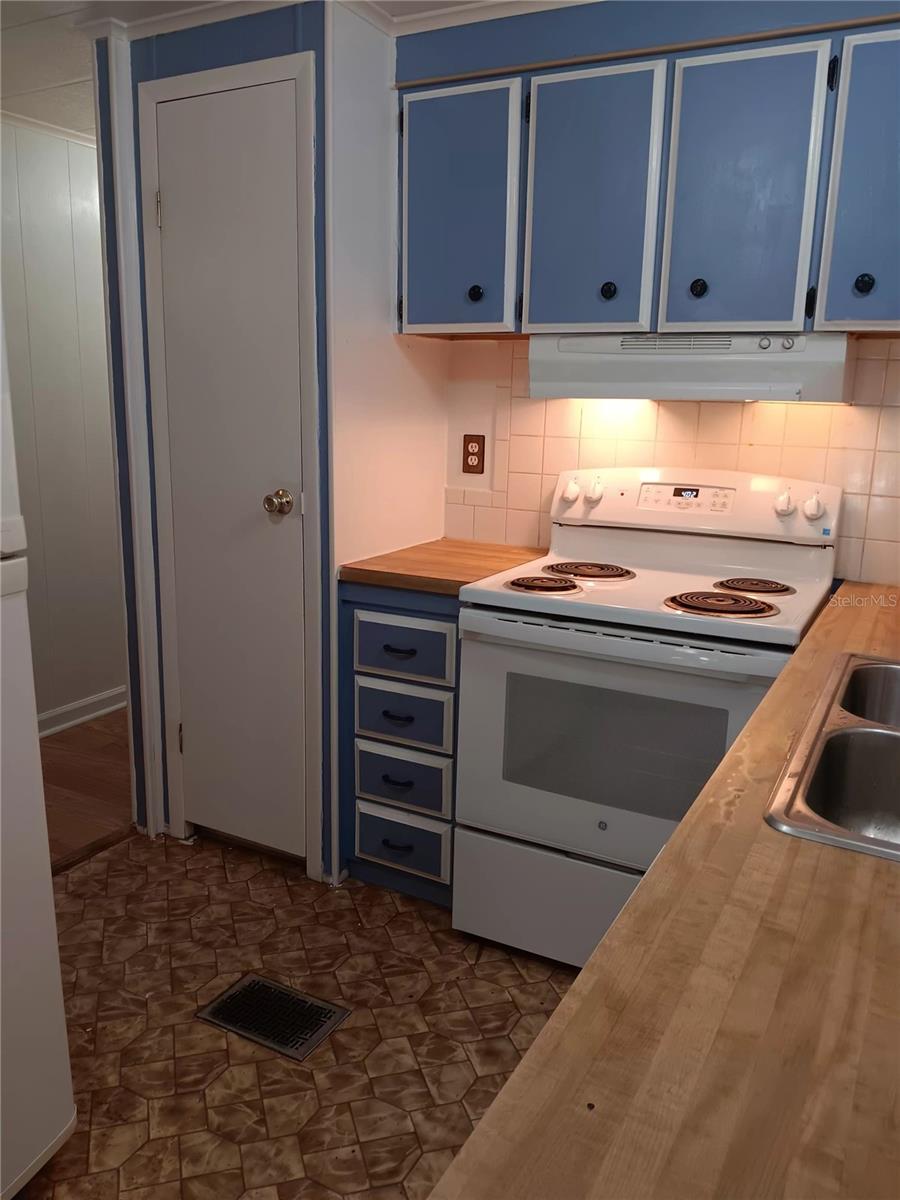 Image 3 of 21 For 25210 133rd Street