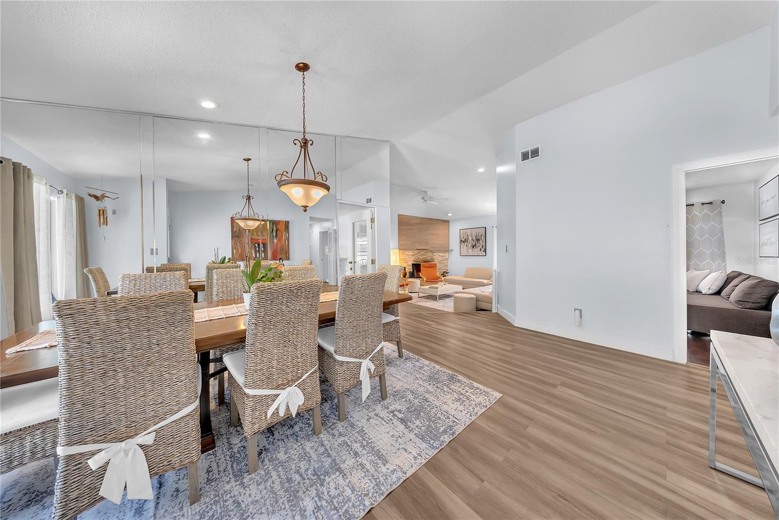 Image 11 of 66 For 1352 Ortega Street