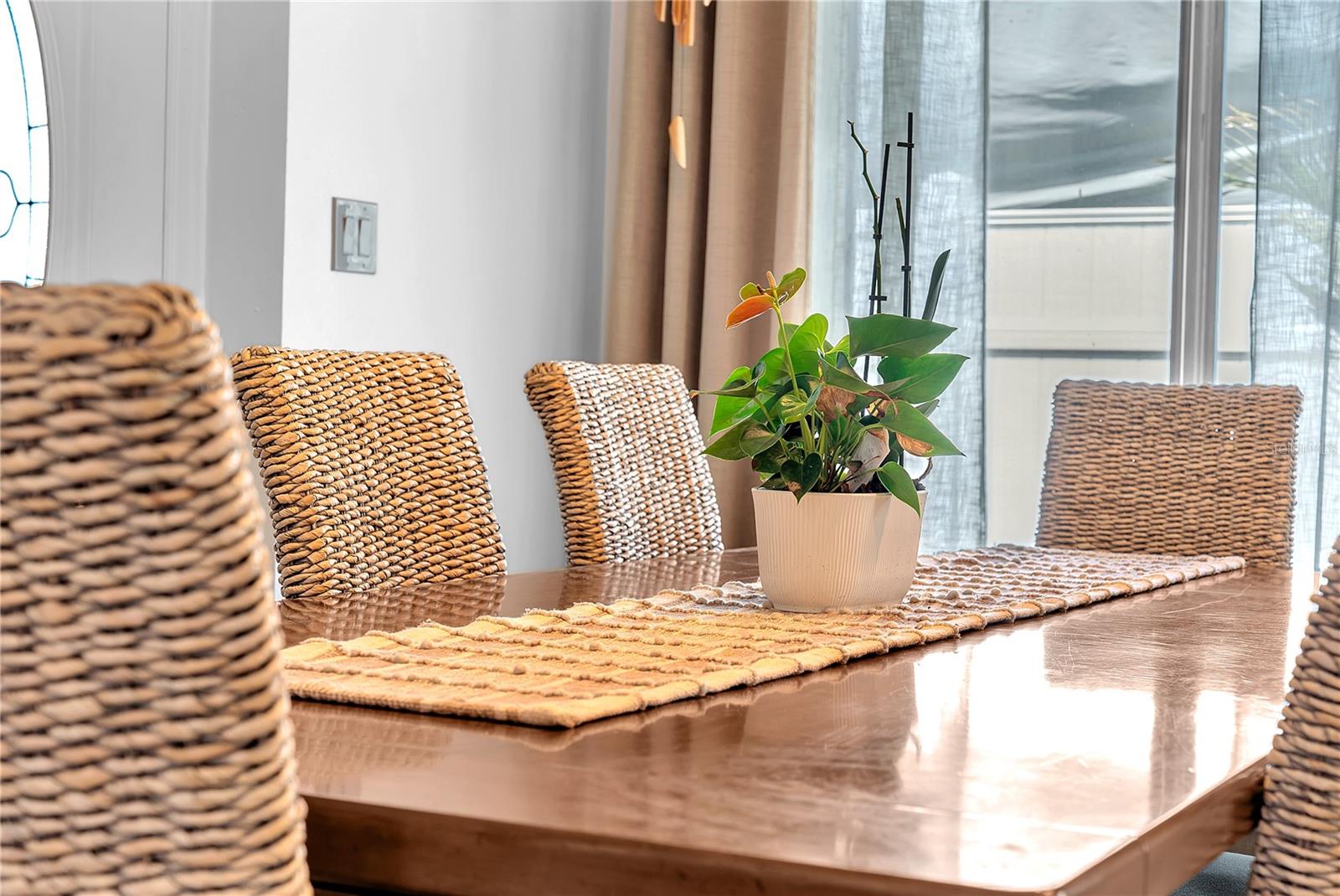 Image 13 of 66 For 1352 Ortega Street