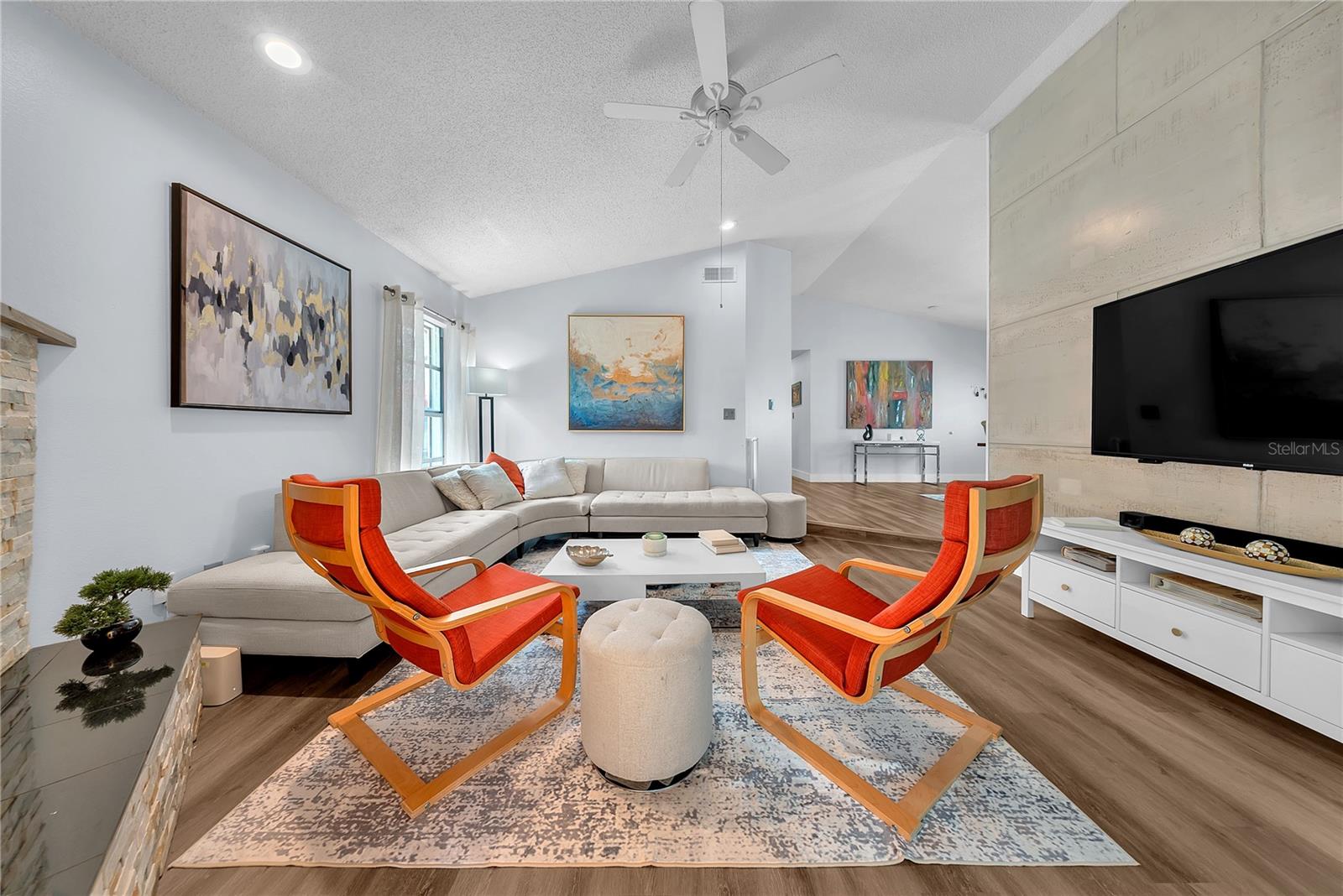 Image 14 of 66 For 1352 Ortega Street